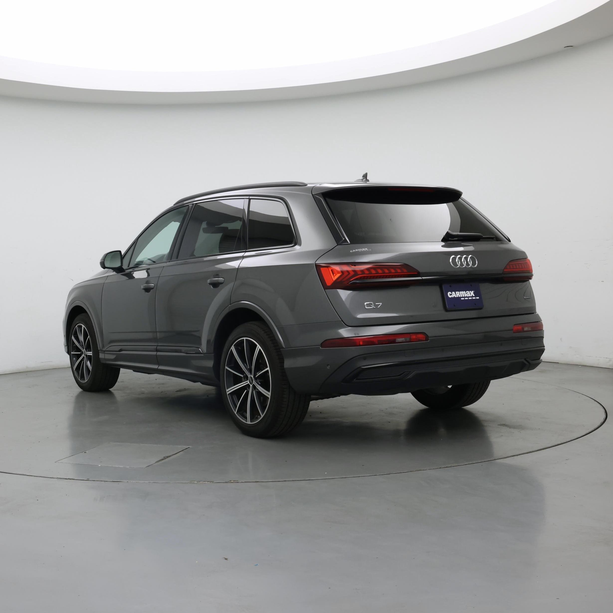 Thumbnail: 2023 Audi Q7 - 2