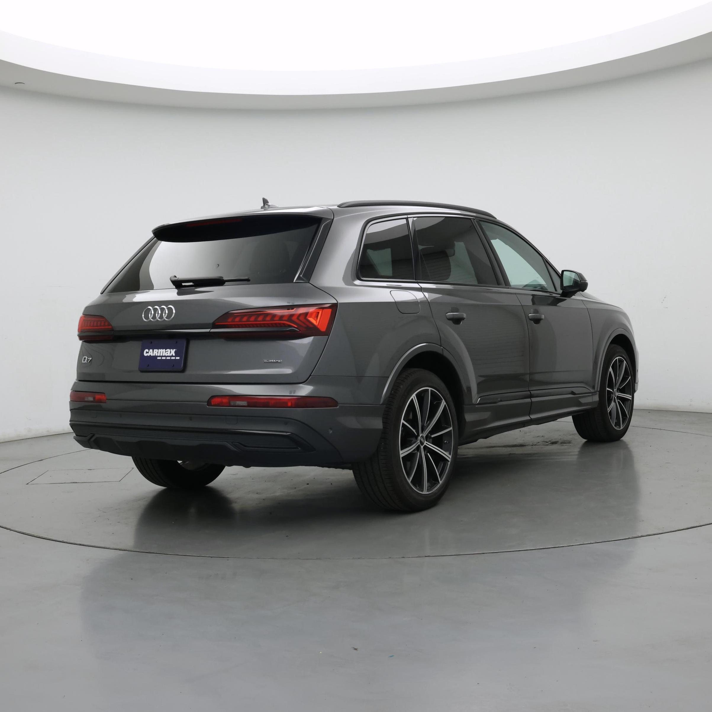 Thumbnail: 2023 Audi Q7 - 8