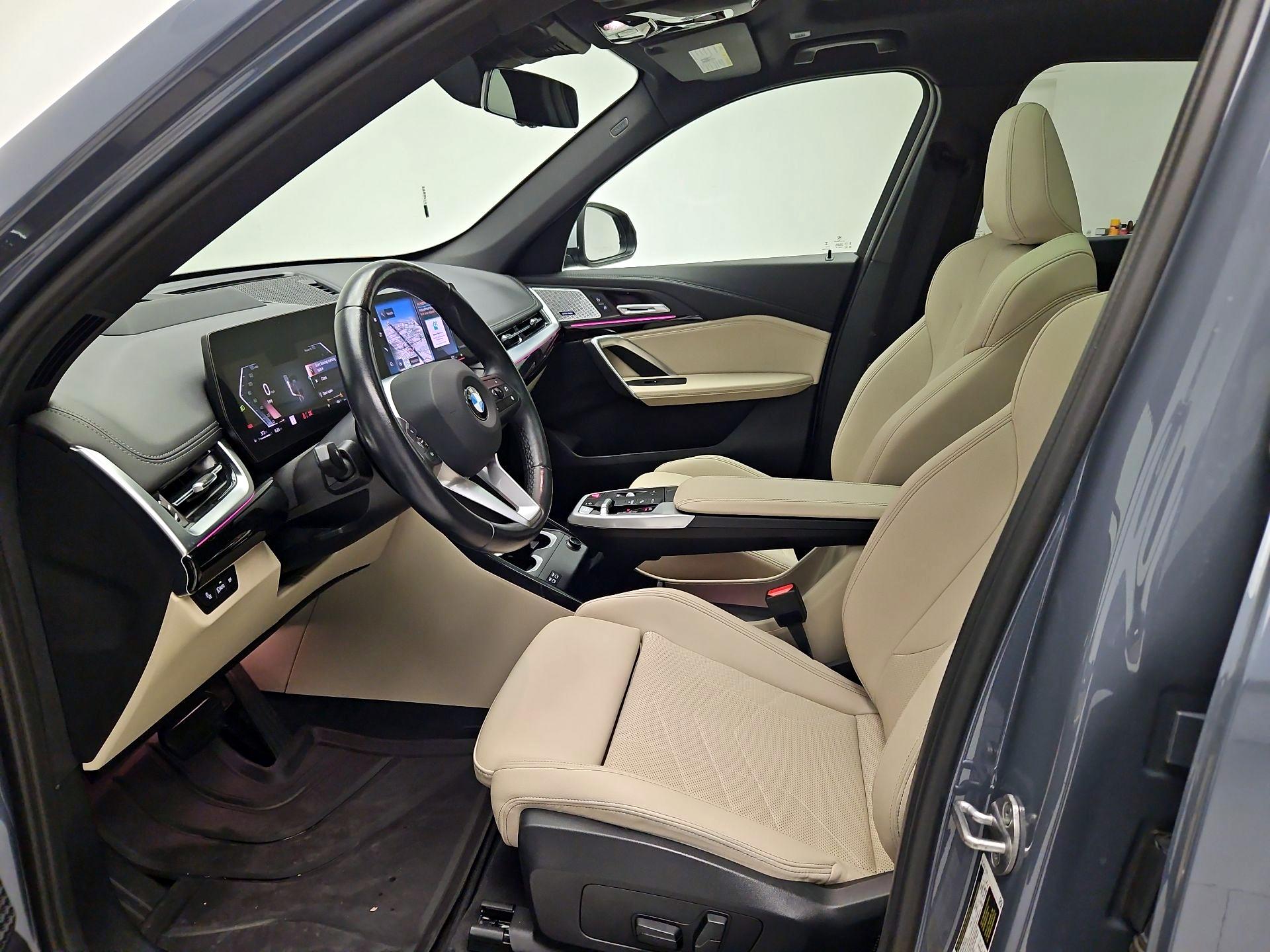 Thumbnail: 2023 BMW X1 - 11