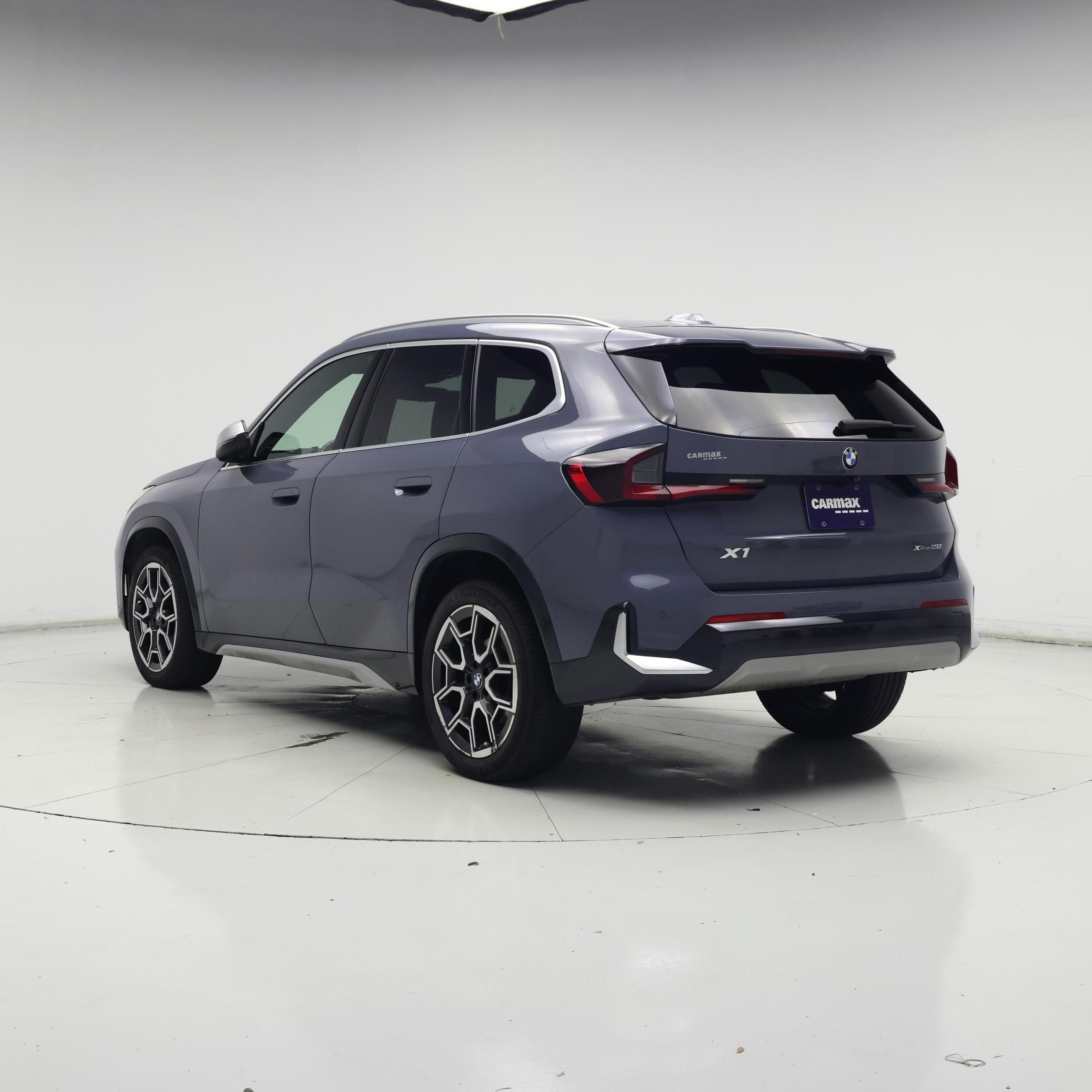Thumbnail: 2023 BMW X1 - 2
