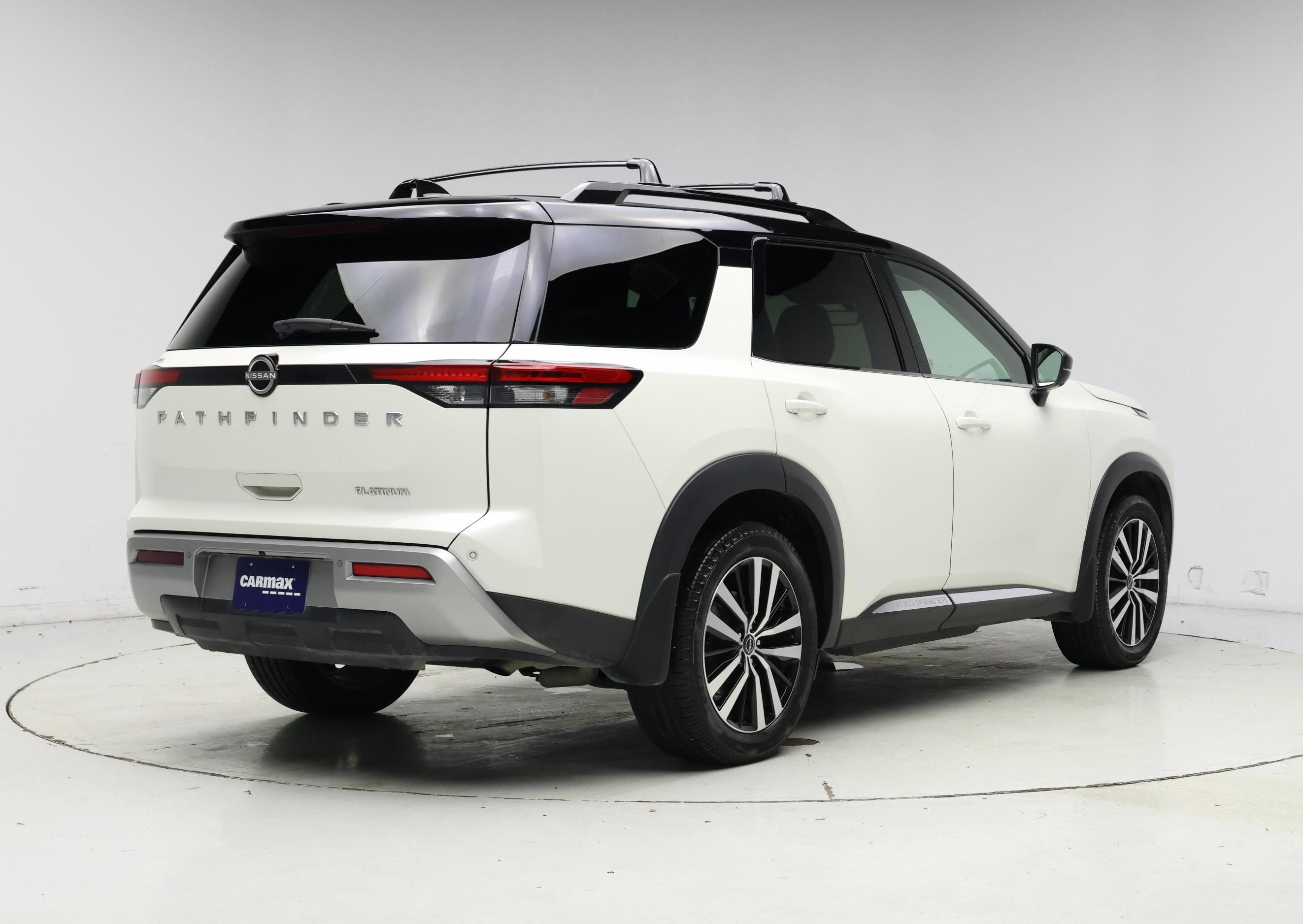 Thumbnail: 2023 Nissan Pathfinder - 8