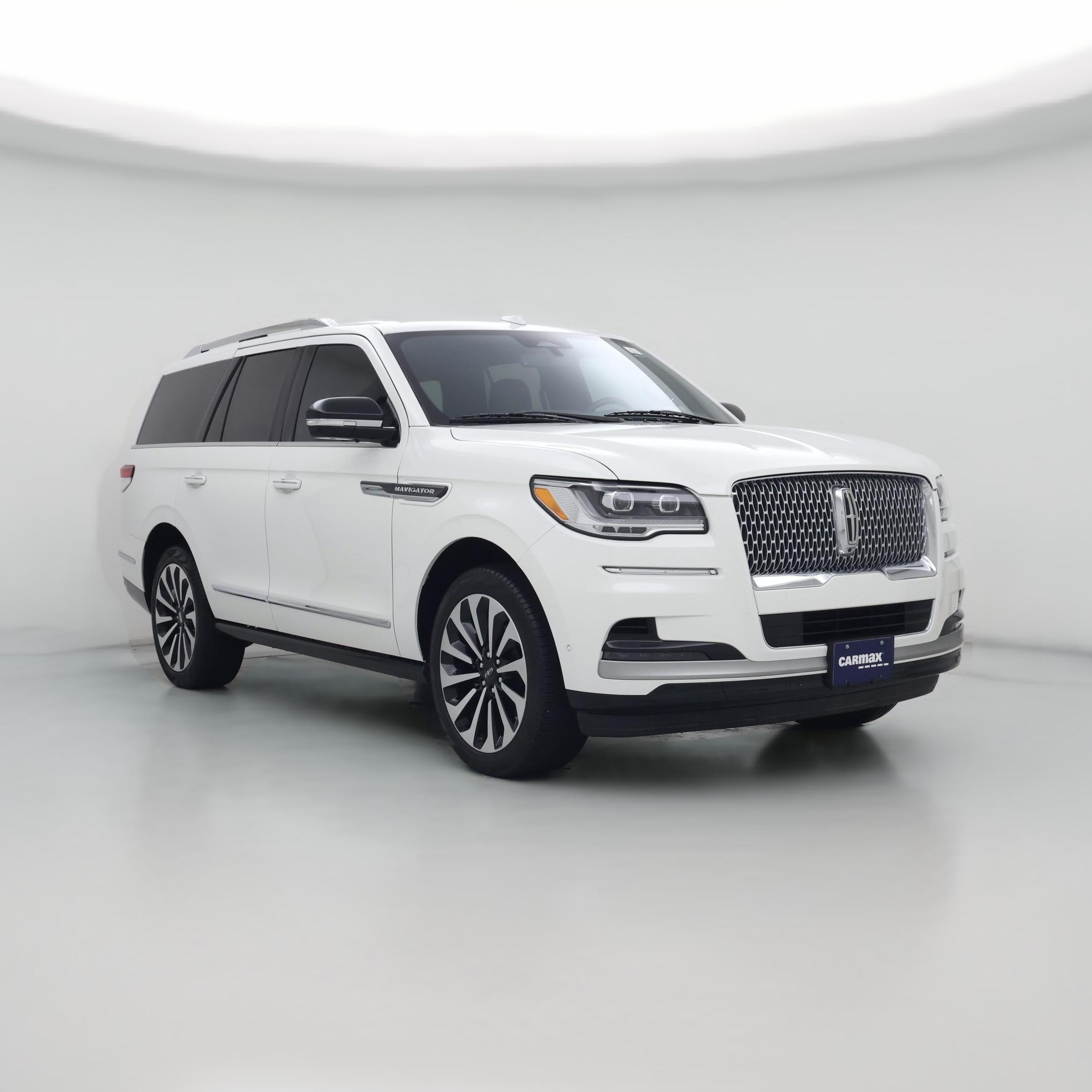 Thumbnail: 2024 Lincoln Navigator - 1