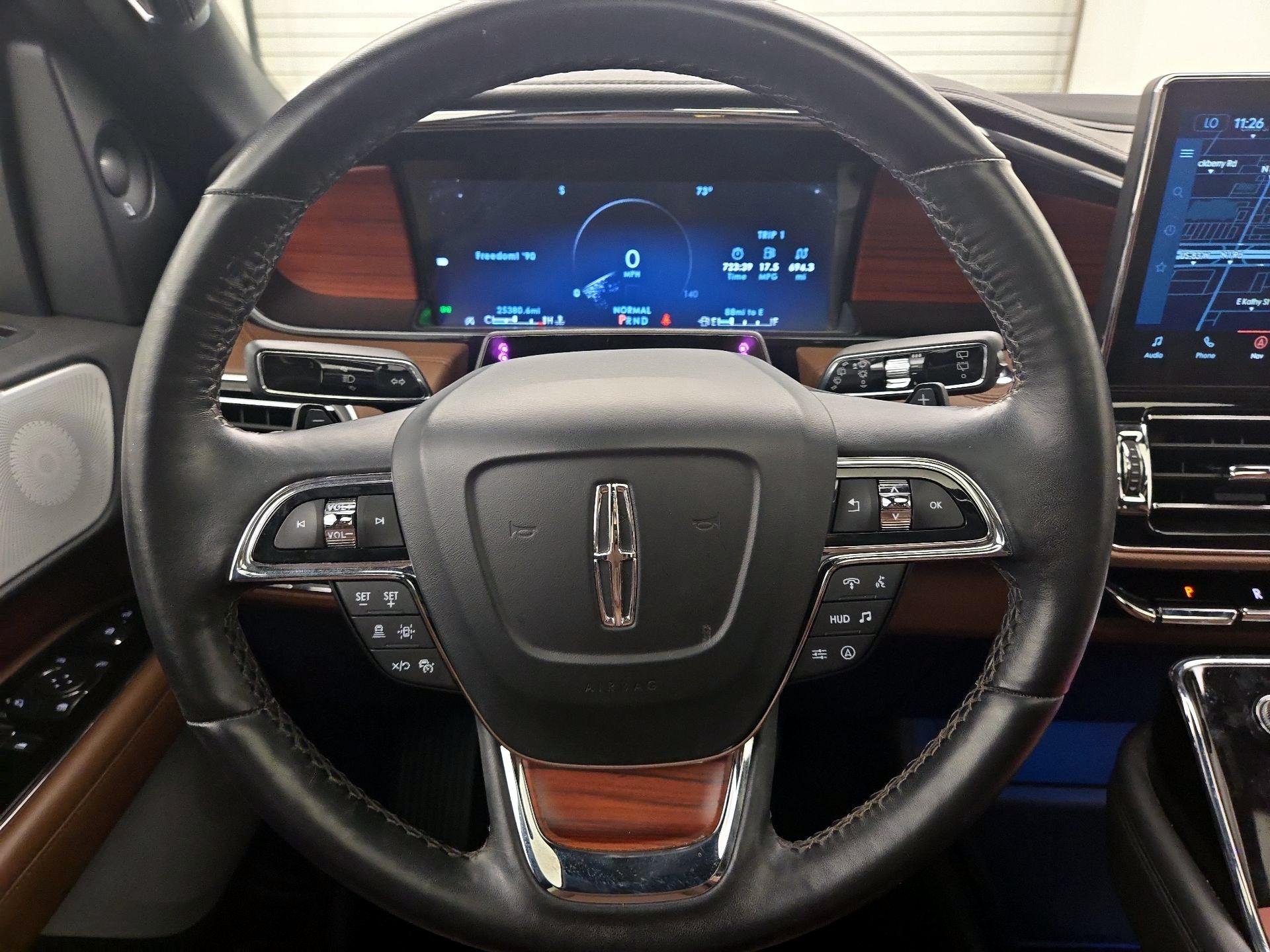 Thumbnail: 2024 Lincoln Navigator - 10