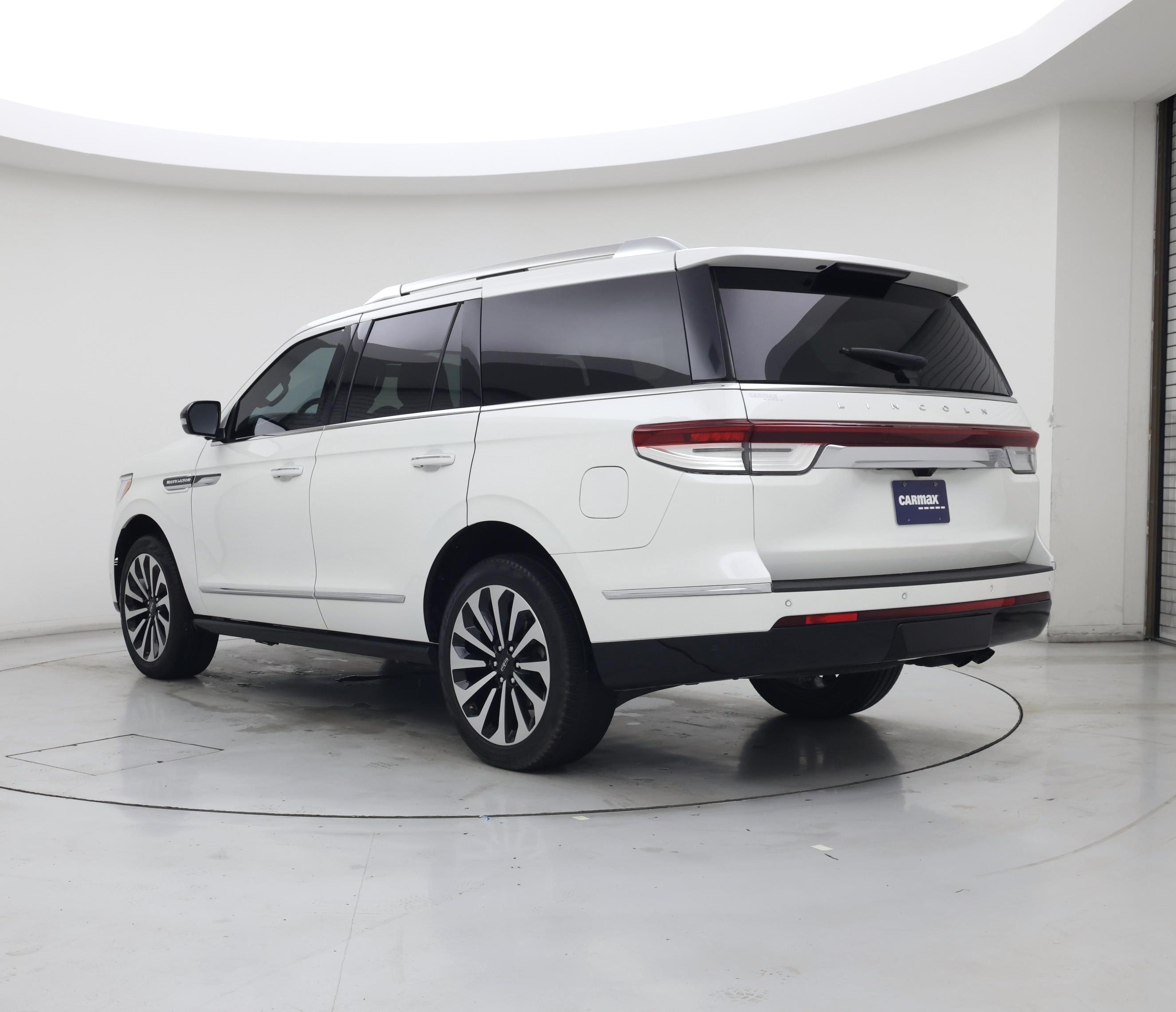 Thumbnail: 2024 Lincoln Navigator - 2