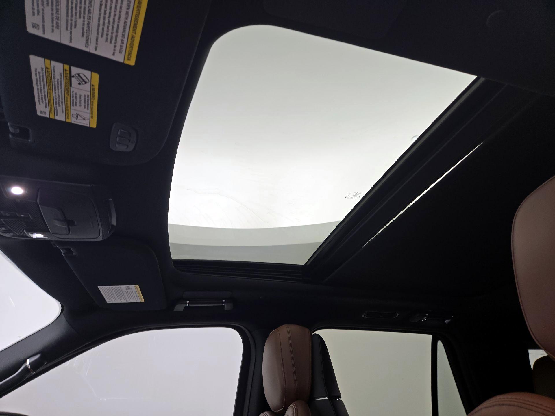 Thumbnail: 2024 Lincoln Navigator - 20
