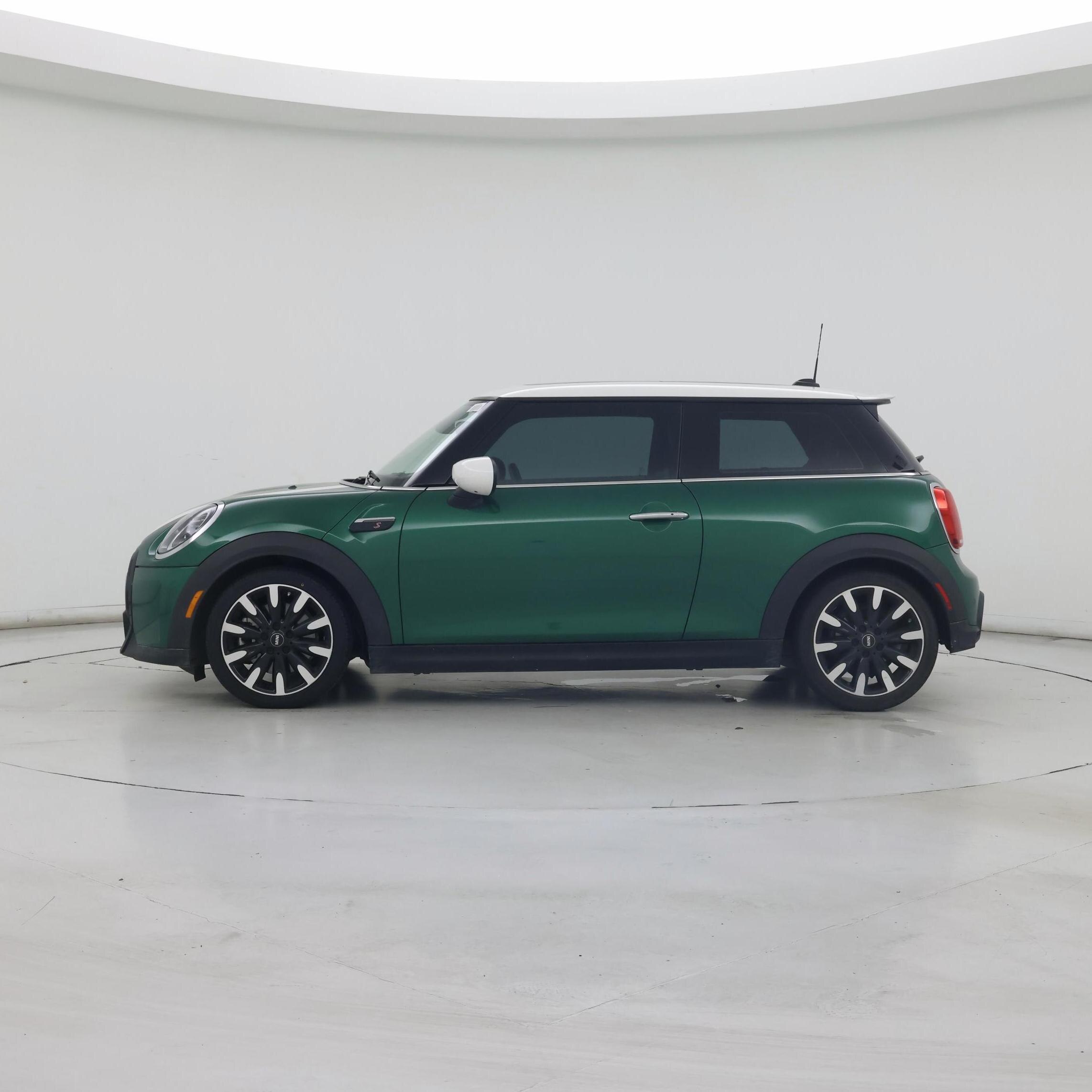 Thumbnail: 2023 MINI Cooper Hardtop - 3