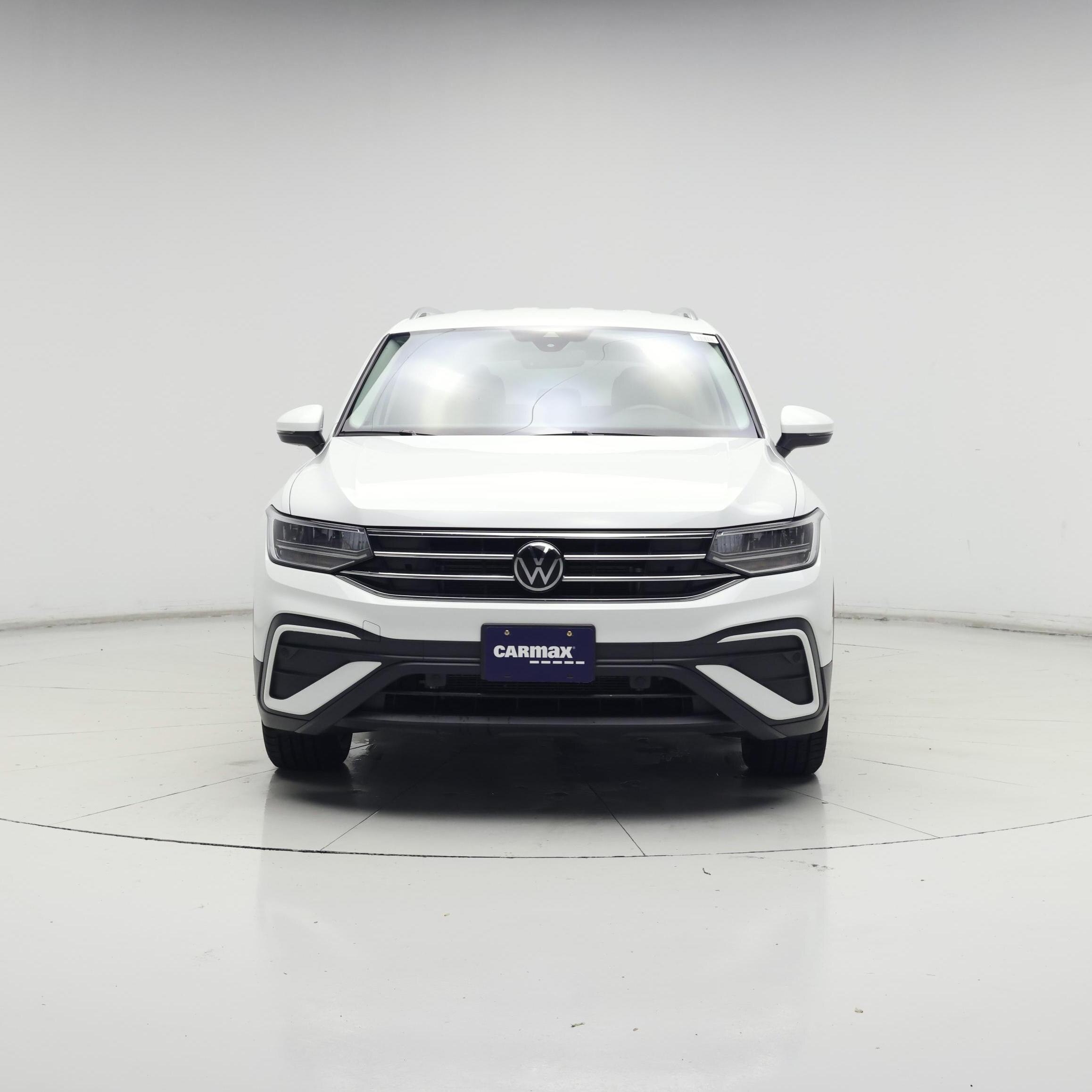 Thumbnail: 2022 Volkswagen Tiguan - 5