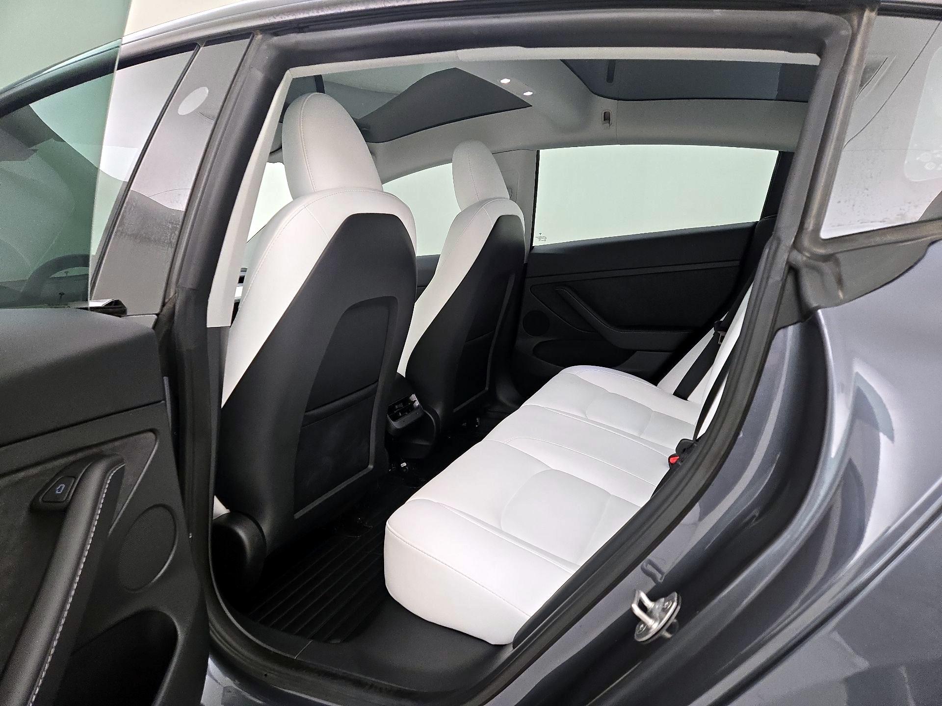 Thumbnail: 2023 Tesla Model 3 - 20
