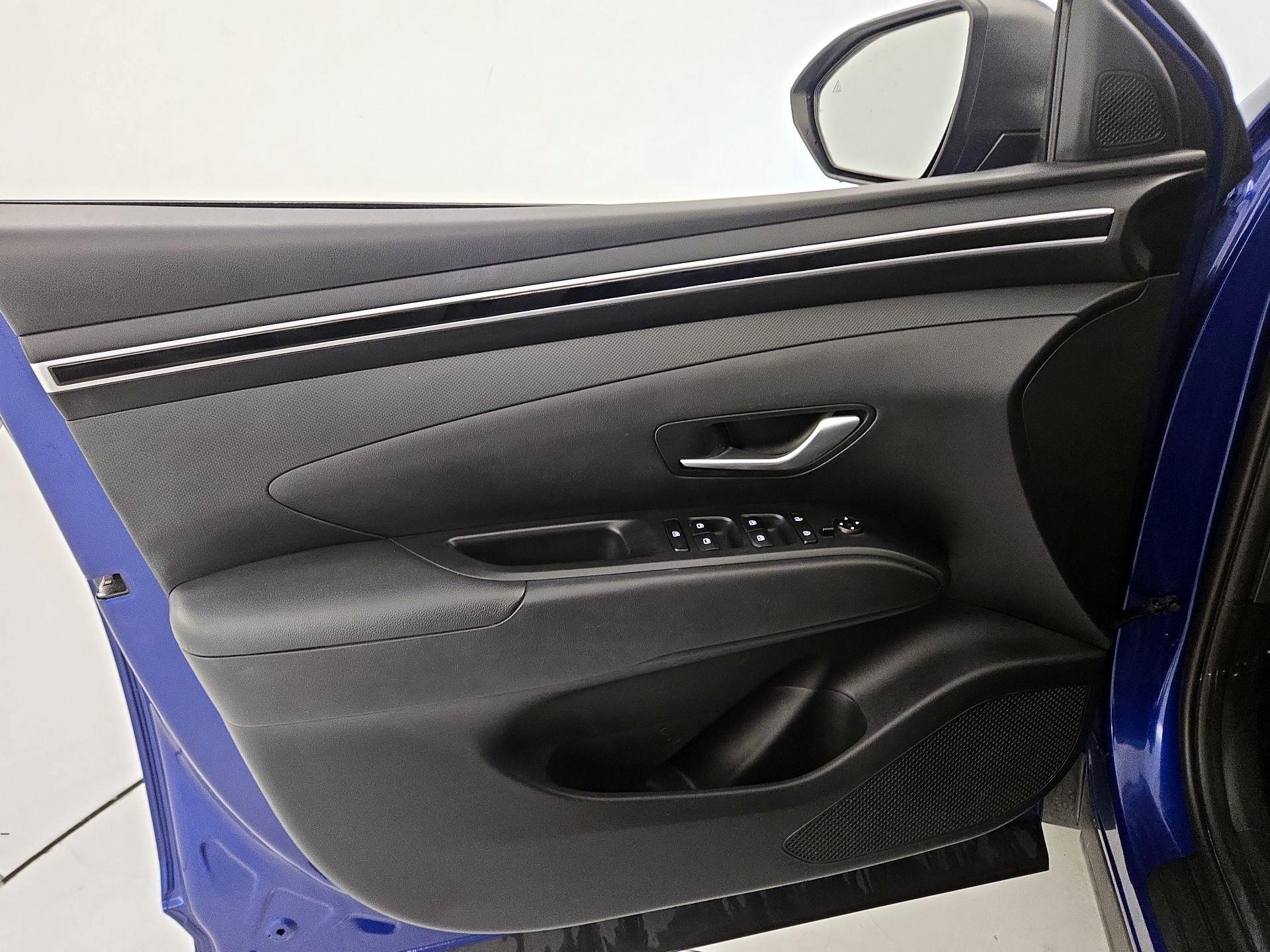 Thumbnail: 2023 Hyundai Tucson - 12
