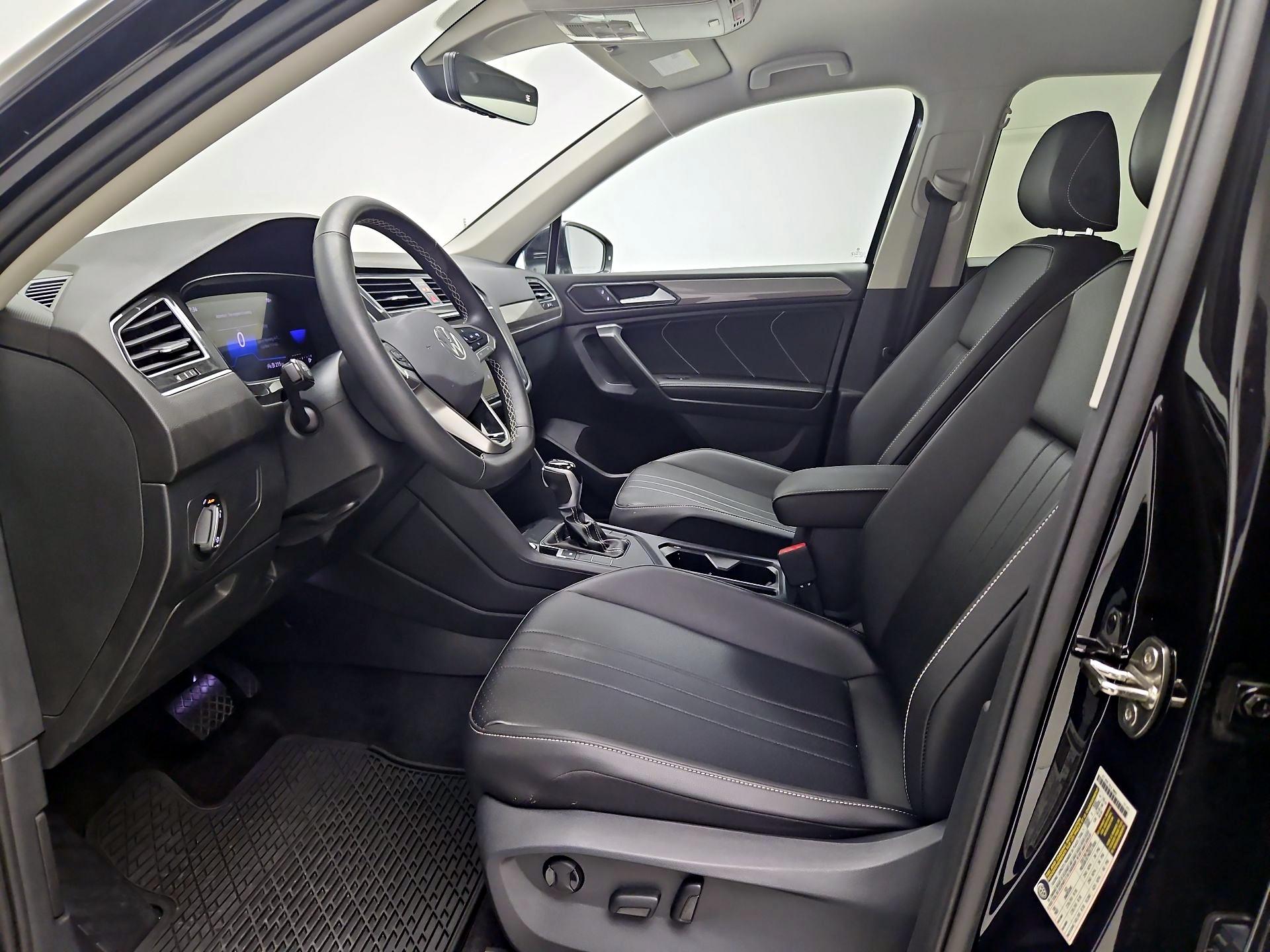 Thumbnail: 2024 Volkswagen Tiguan - 11