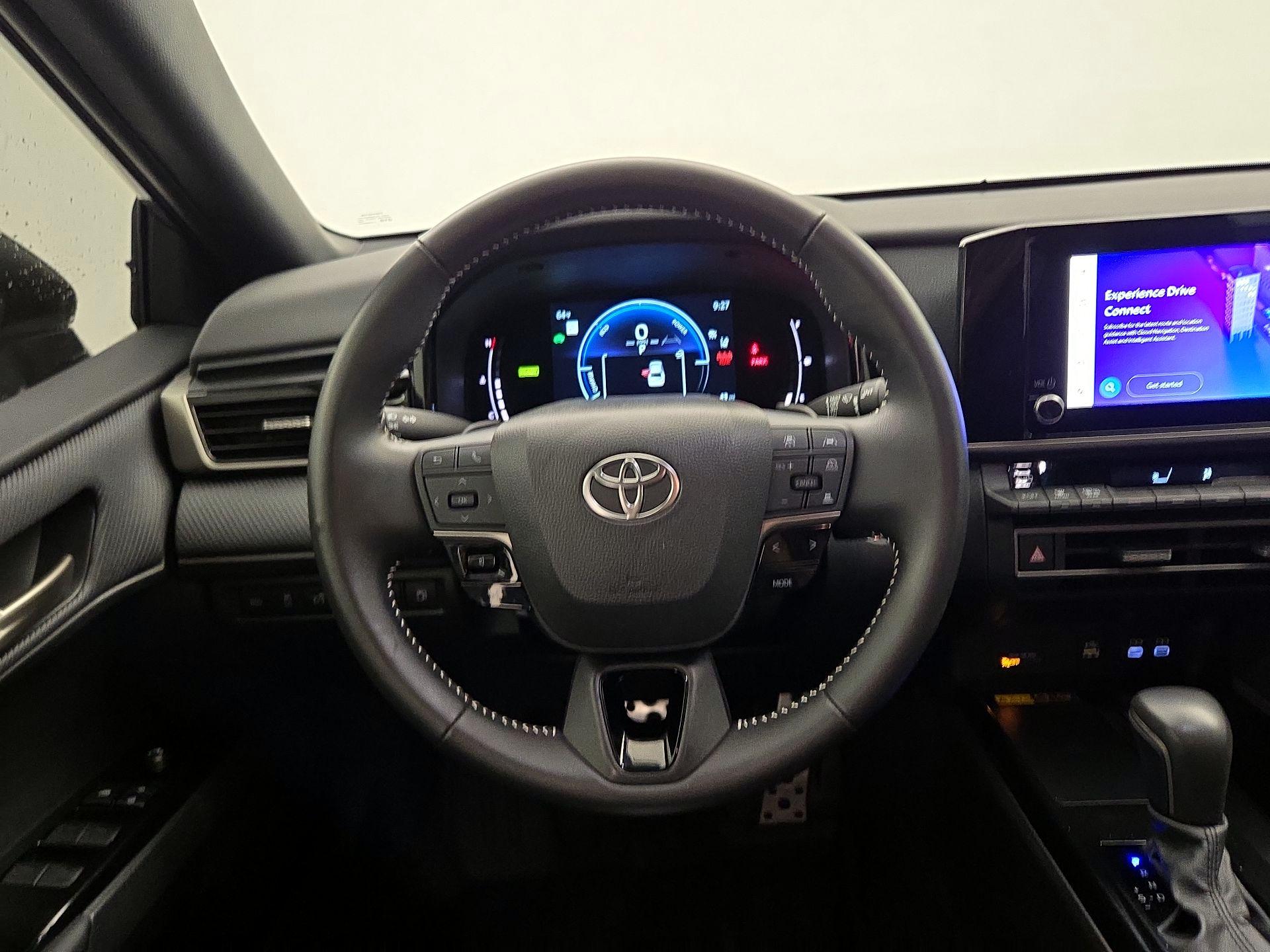 Thumbnail: 2025 Toyota Camry - 10
