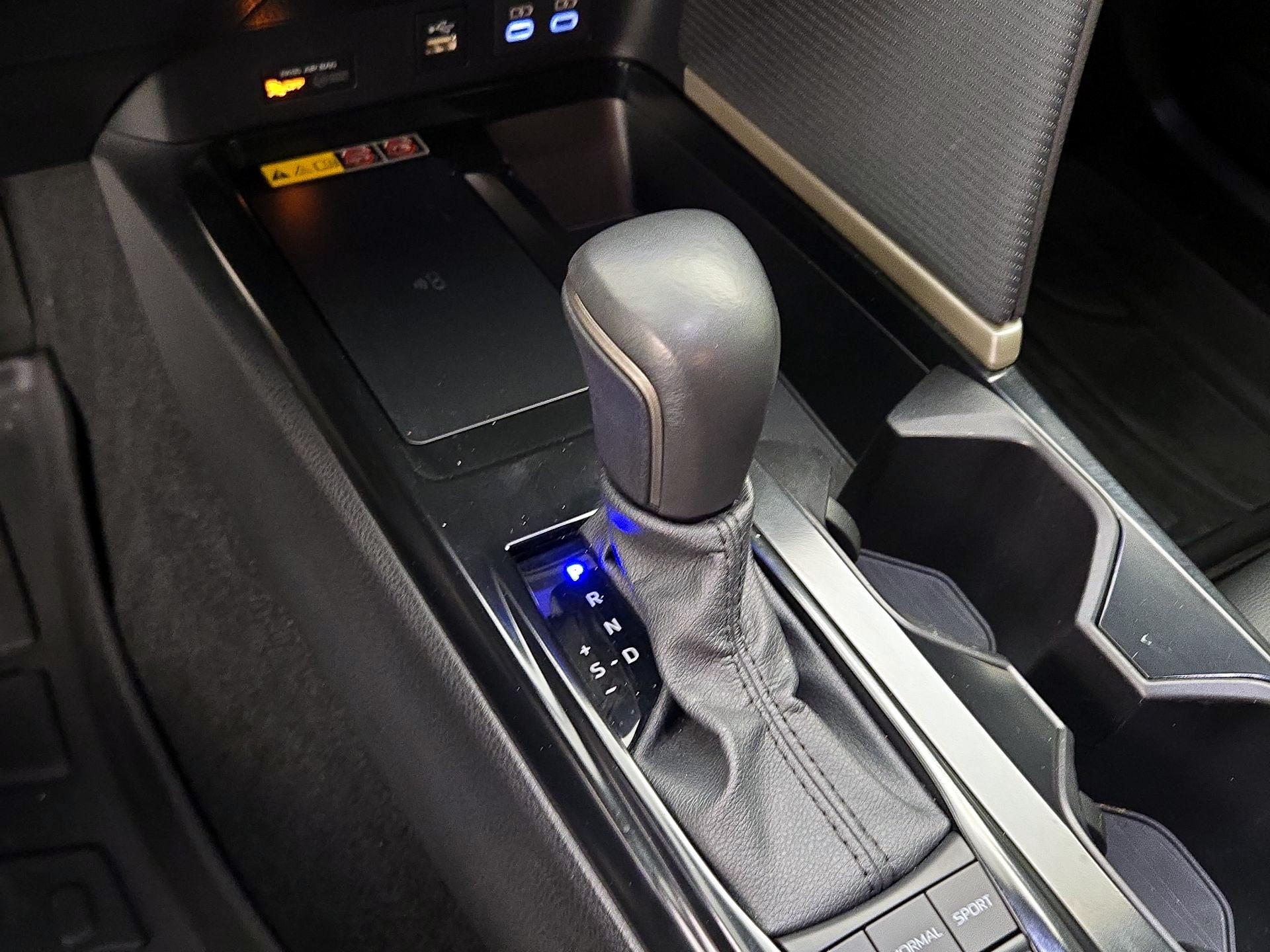 Thumbnail: 2025 Toyota Camry - 17