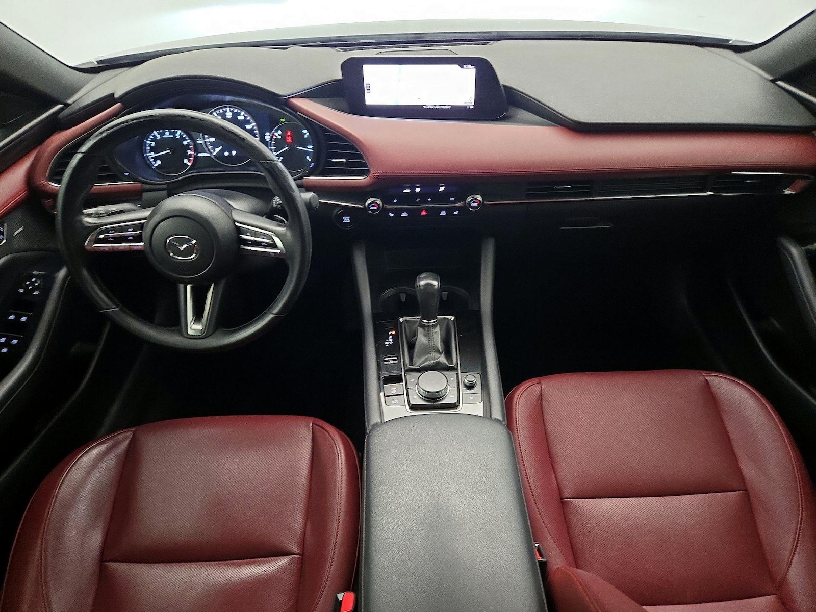 2022 Mazda Mazda3 Premium - Photo 10