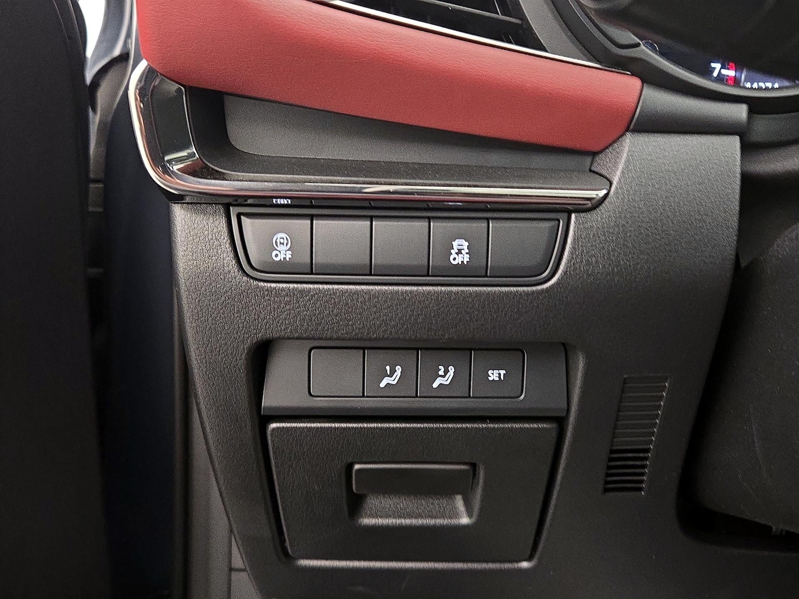 2022 Mazda Mazda3 Premium - Photo 14