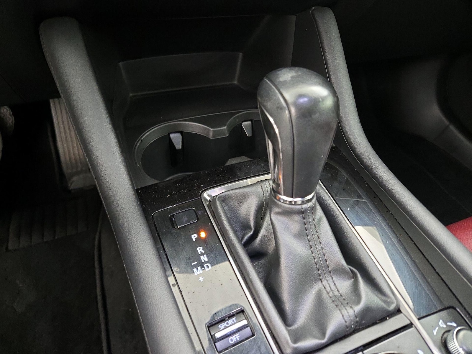 2022 Mazda Mazda3 Premium - Photo 19