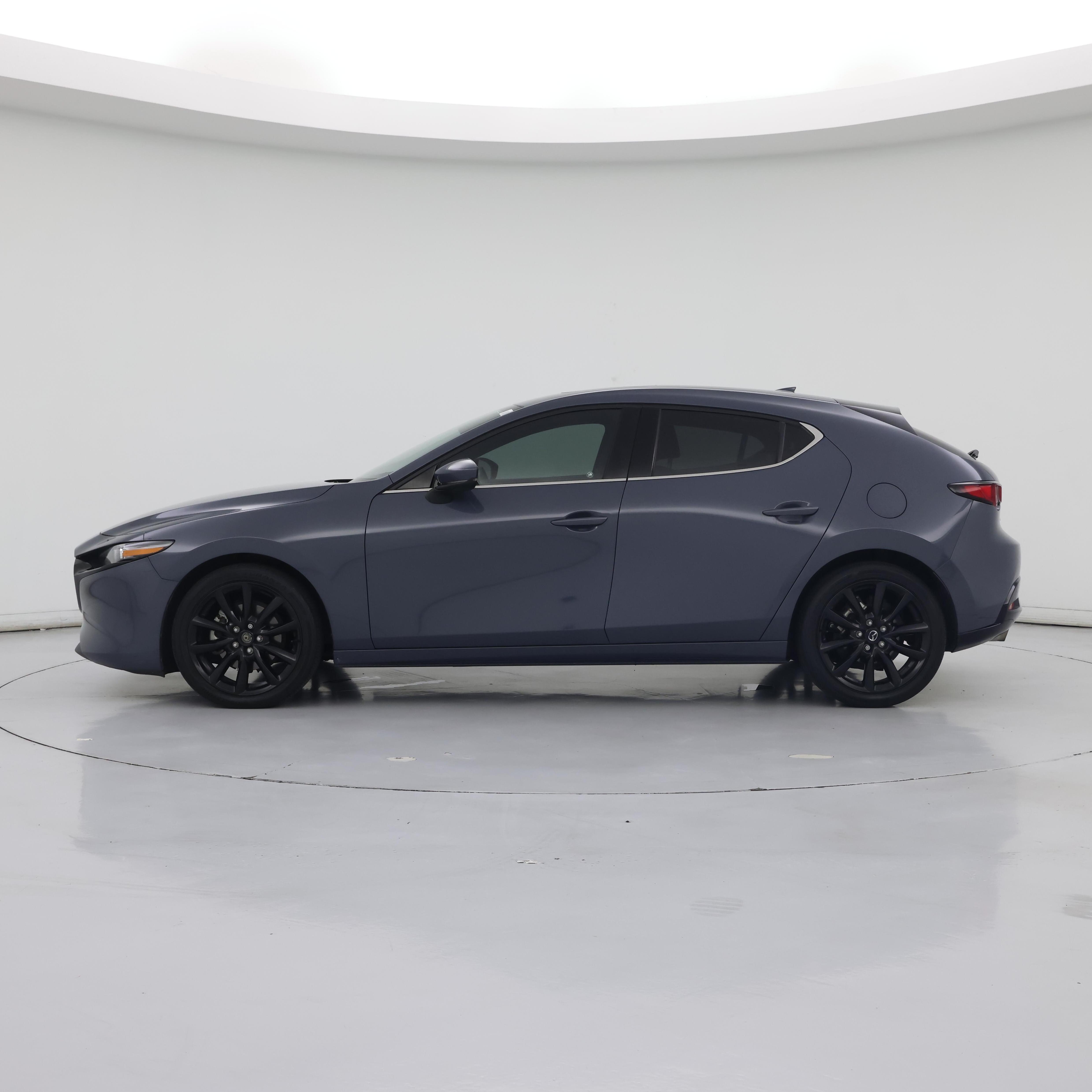 Thumbnail: 2022 Mazda Mazda3 - 3