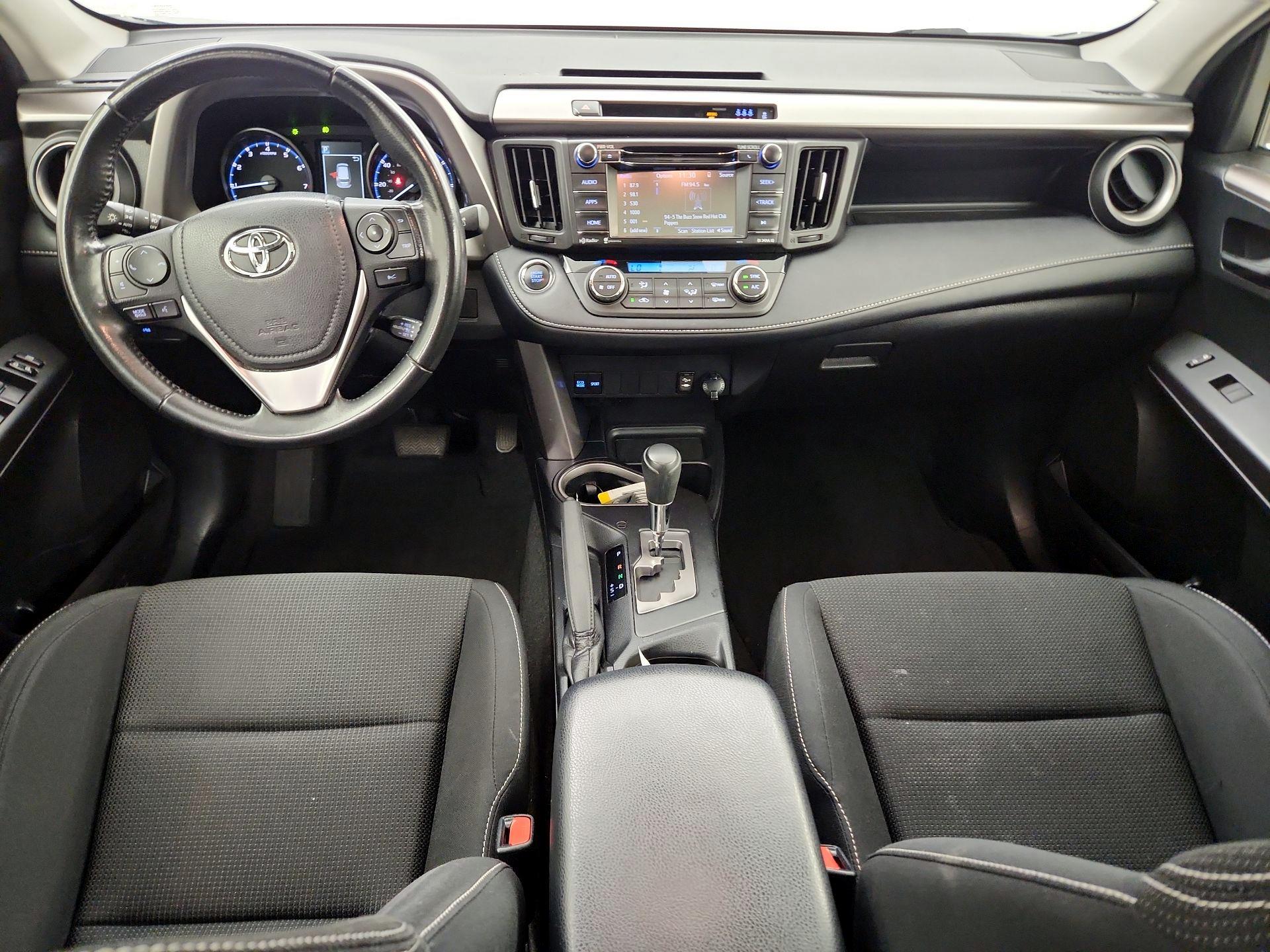 Thumbnail: 2017 Toyota RAV4 - 8