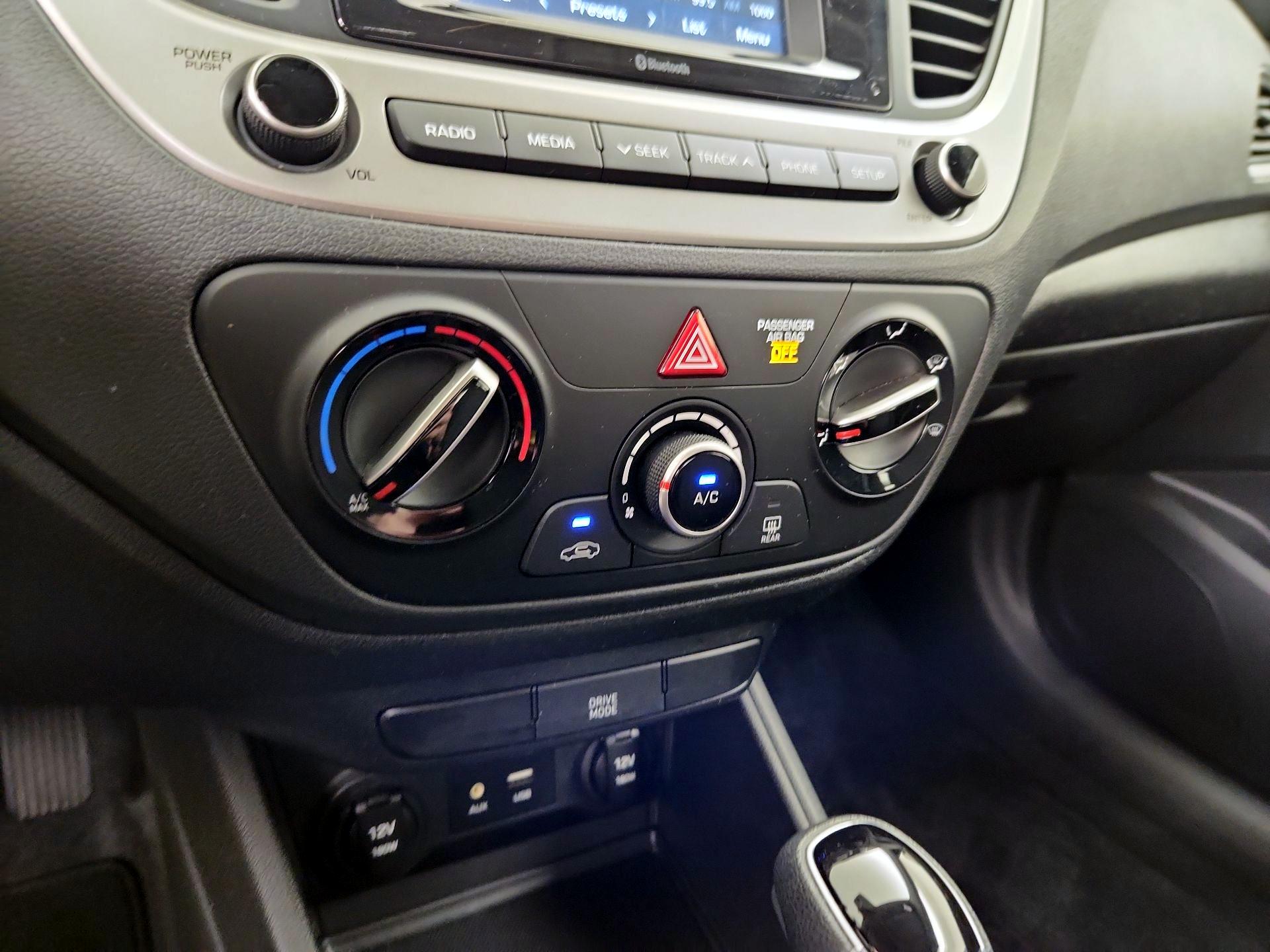 Thumbnail: 2020 Hyundai Accent - 16