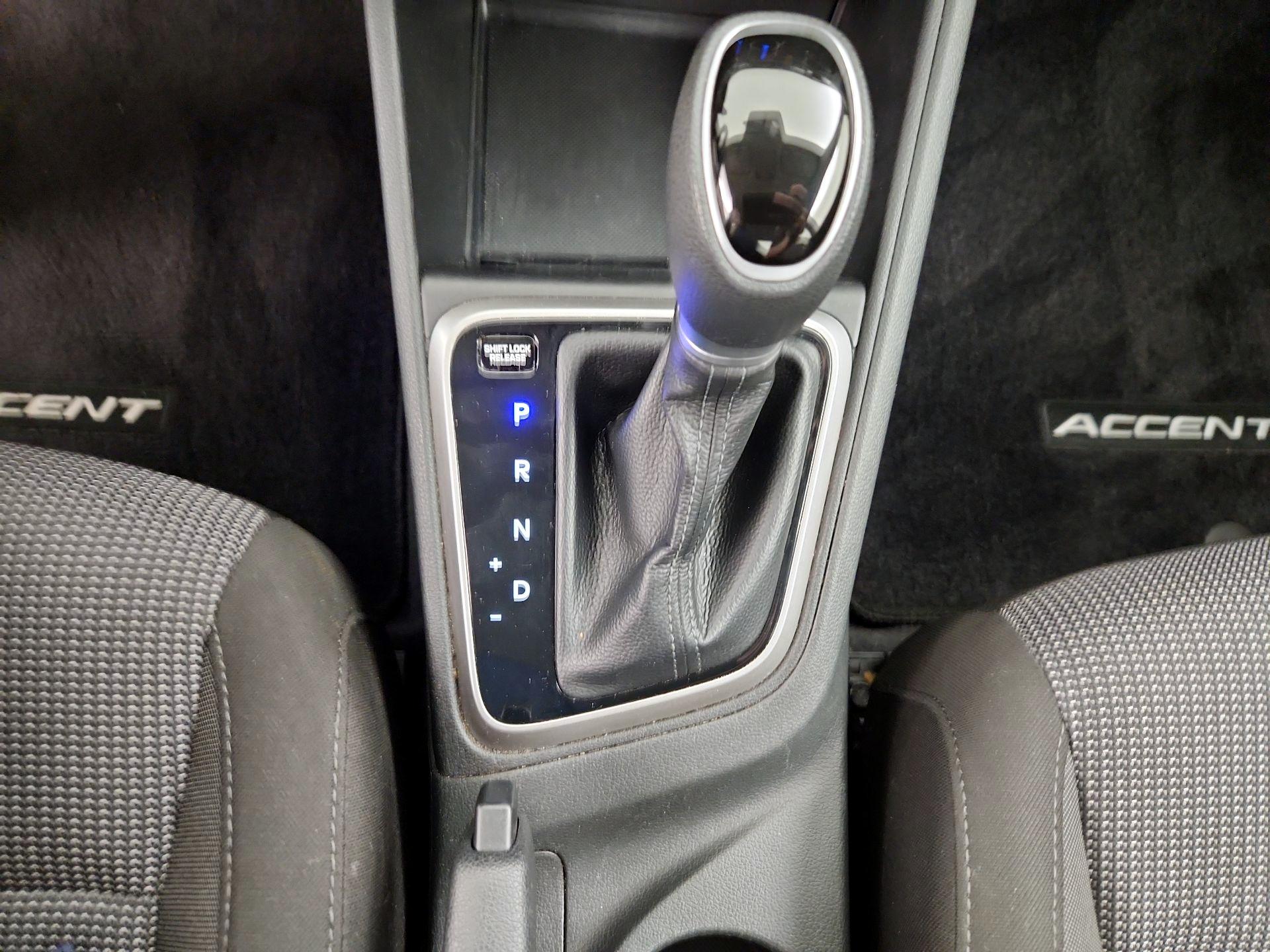 Thumbnail: 2020 Hyundai Accent - 17