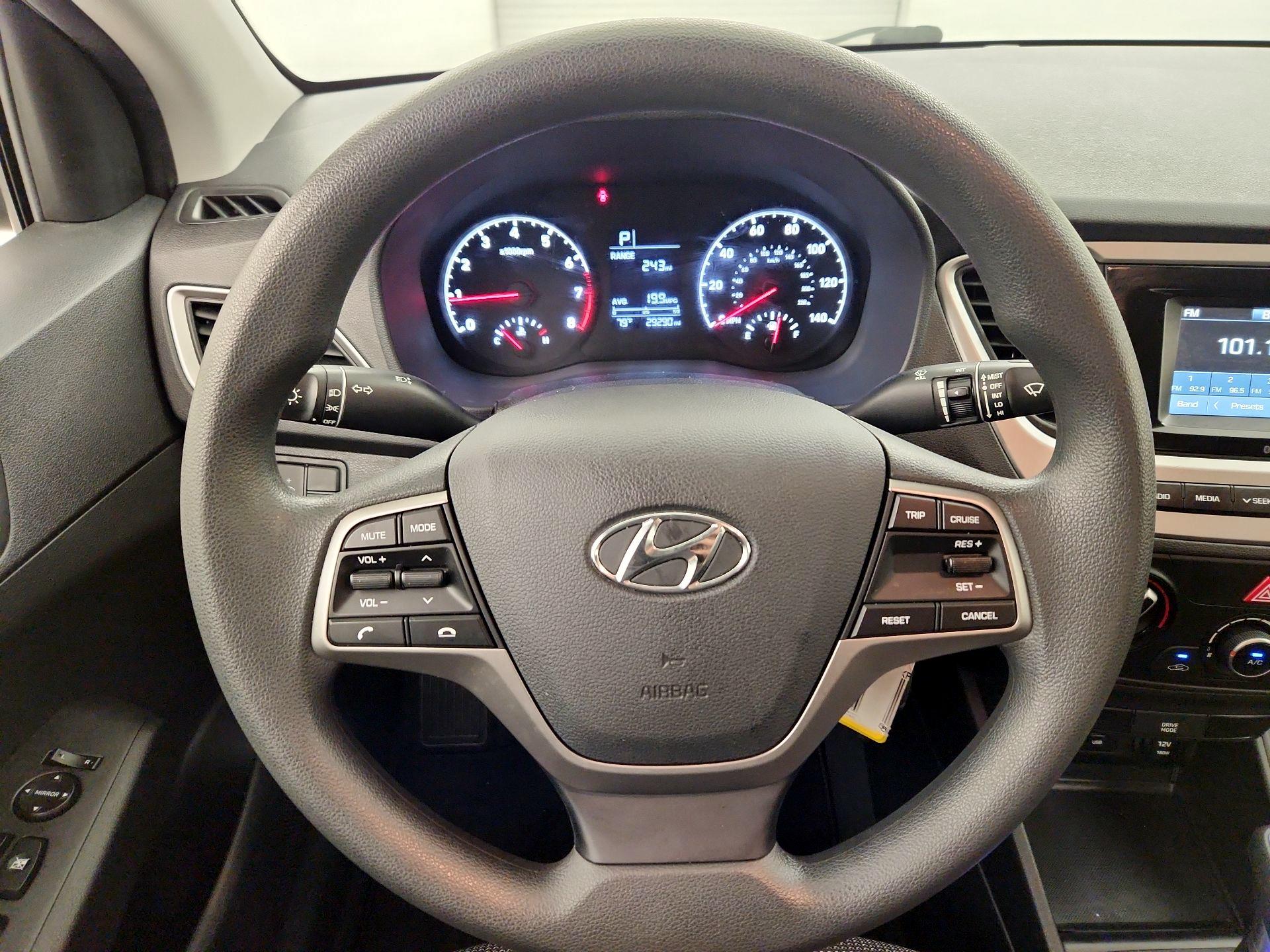 Thumbnail: 2020 Hyundai Accent - 10