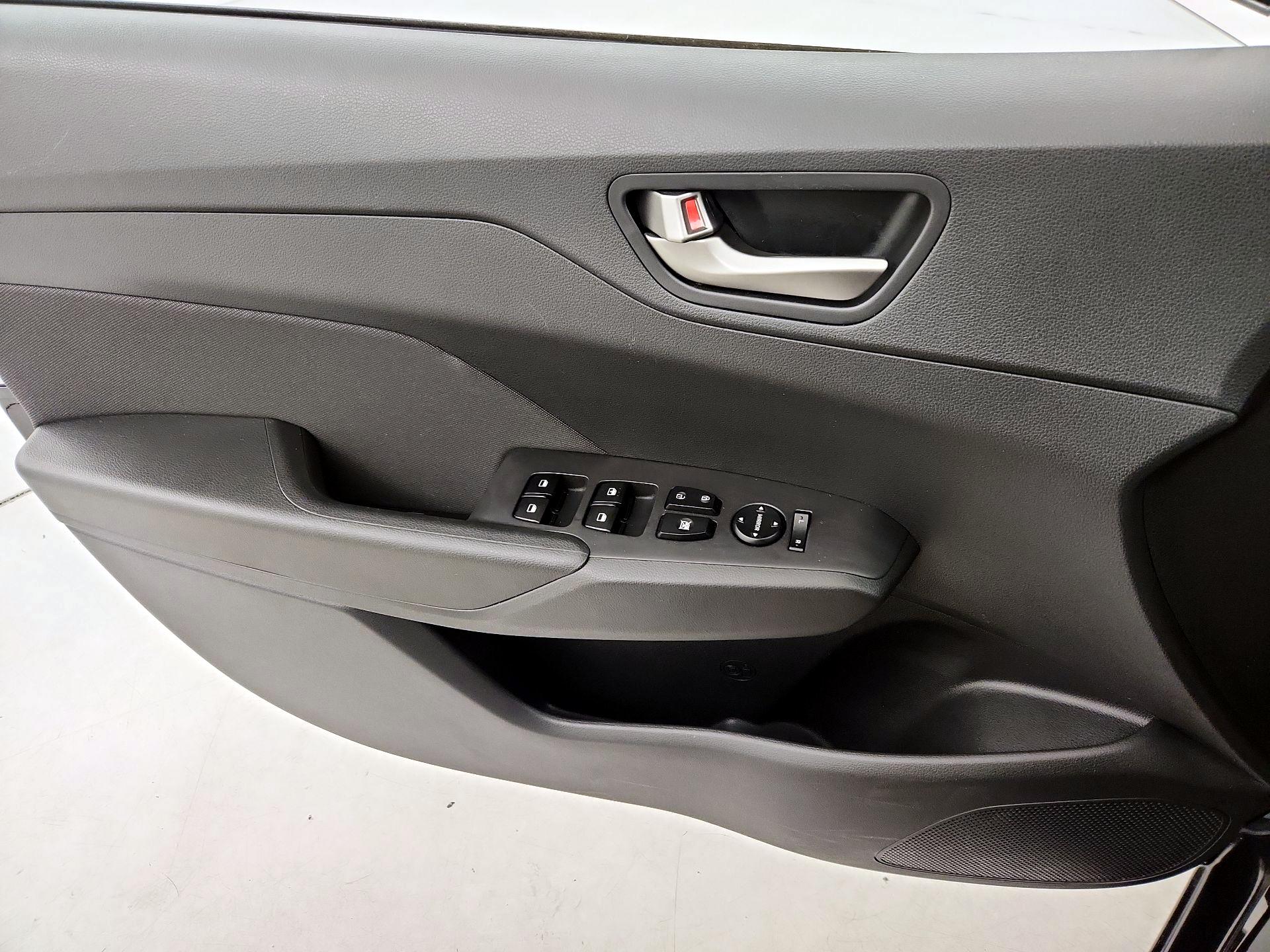 Thumbnail: 2020 Hyundai Accent - 12
