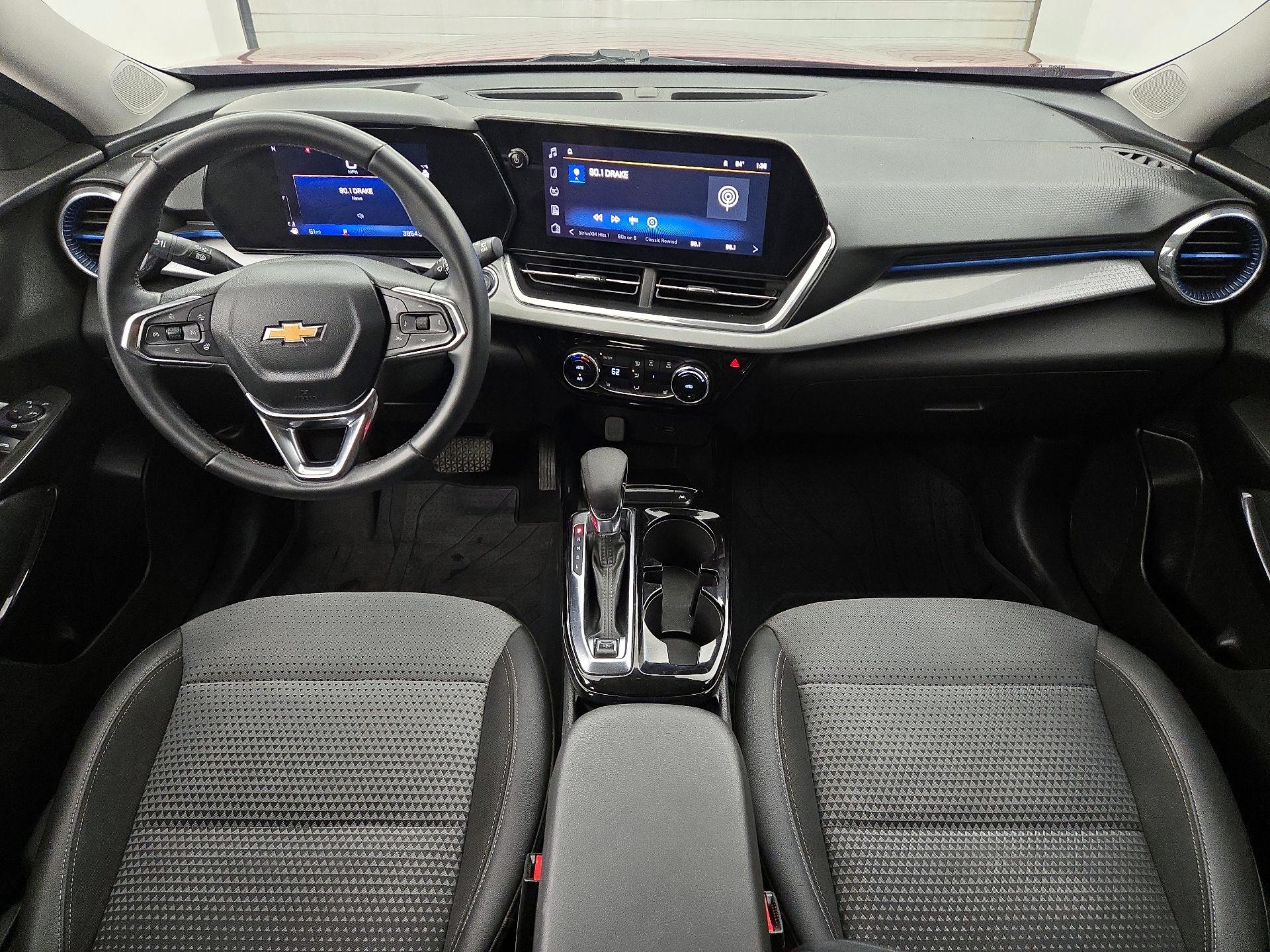 Thumbnail: 2024 Chevrolet Trax - 9