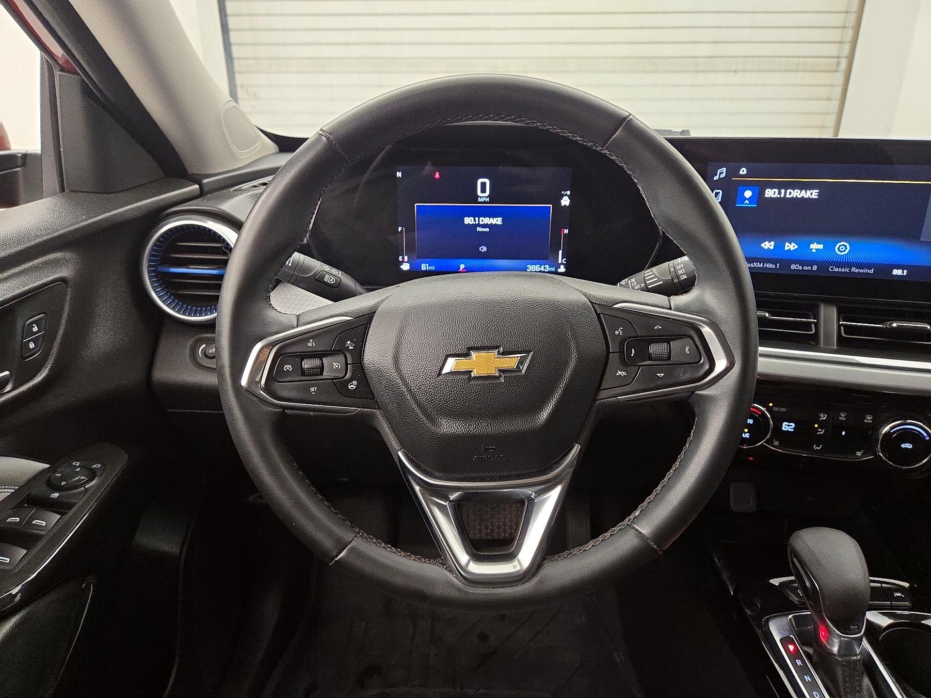 Thumbnail: 2024 Chevrolet Trax - 10