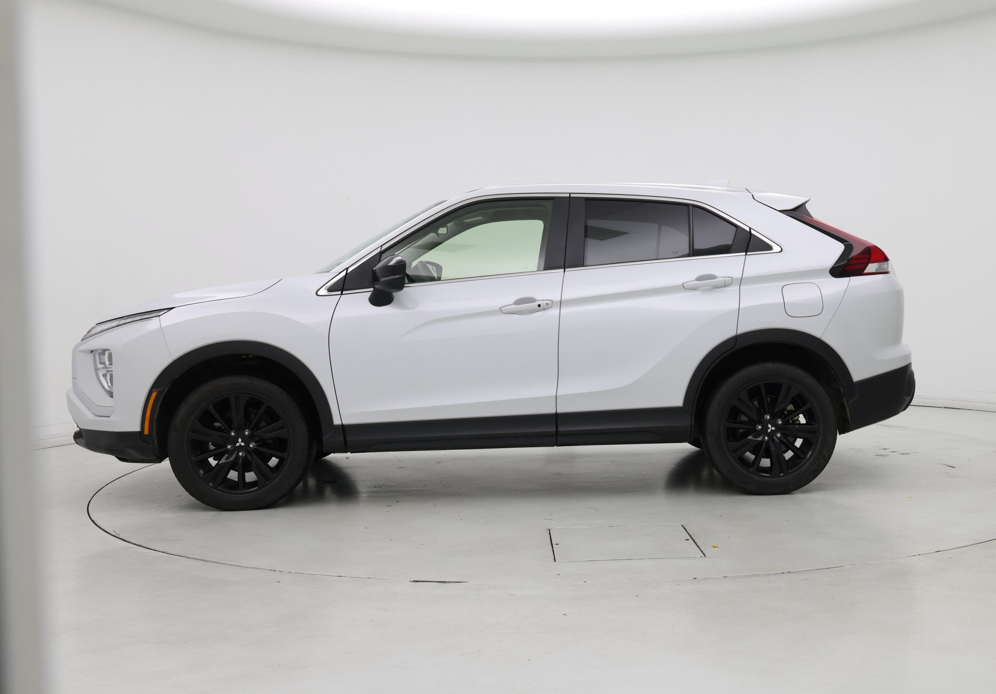 Thumbnail: 2024 Mitsubishi Eclipse Cross - 3