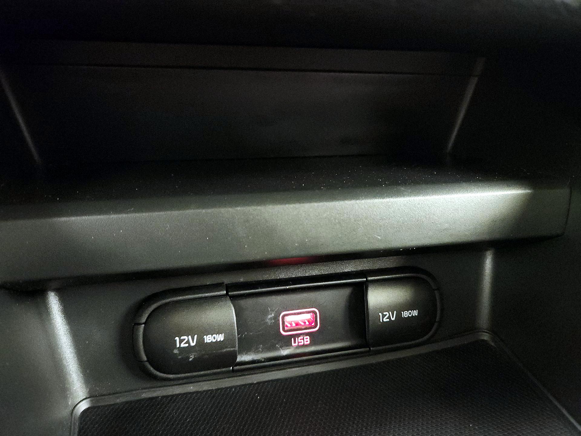 Thumbnail: 2020 Kia Soul - 16