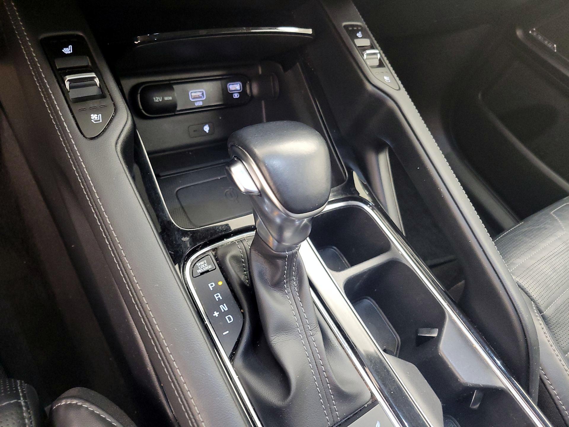 Thumbnail: 2021 Kia Telluride - 18