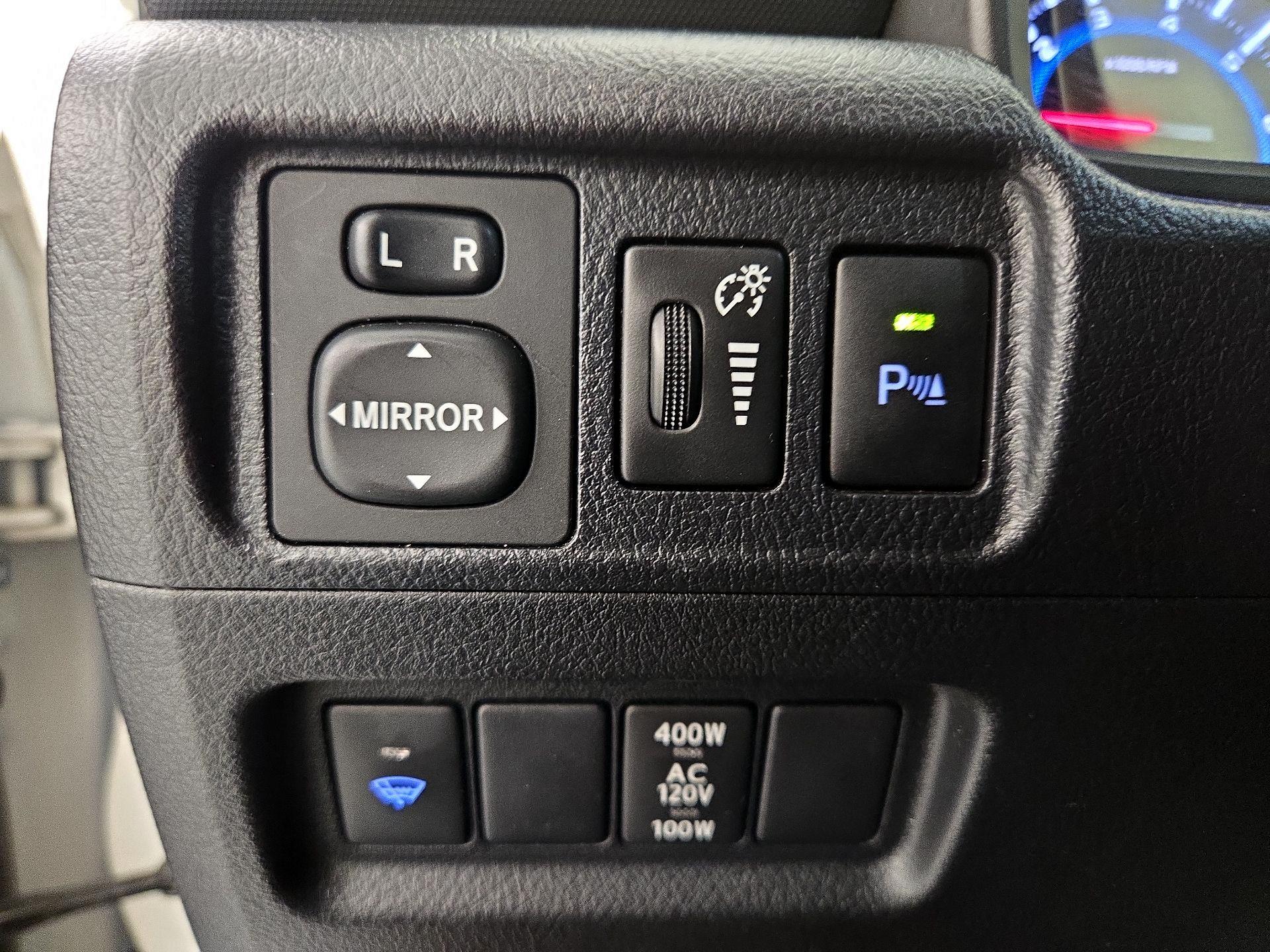 Thumbnail: 2019 Toyota 4Runner - 13