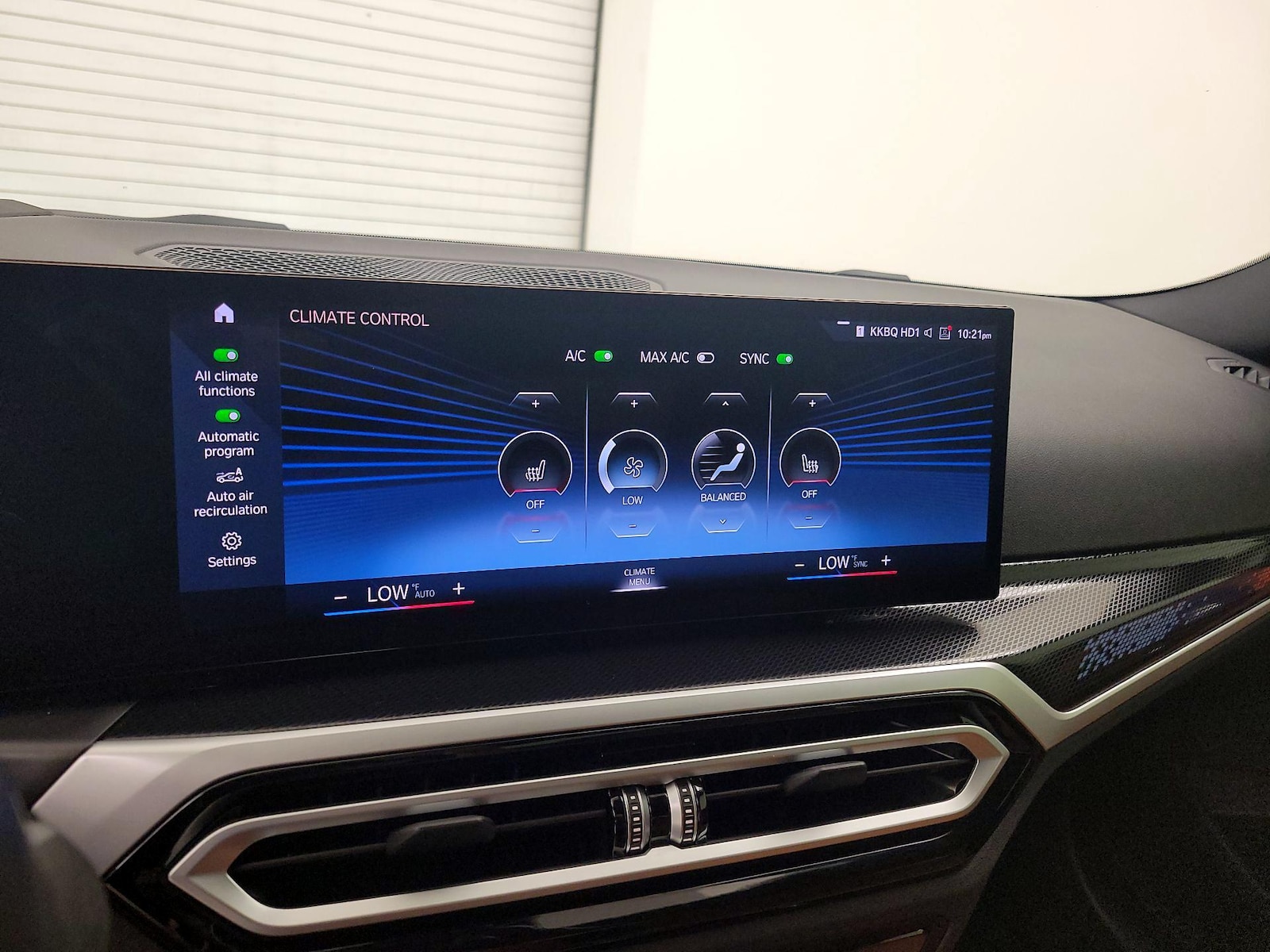 2023 BMW 2 Series 230i - Photo 18