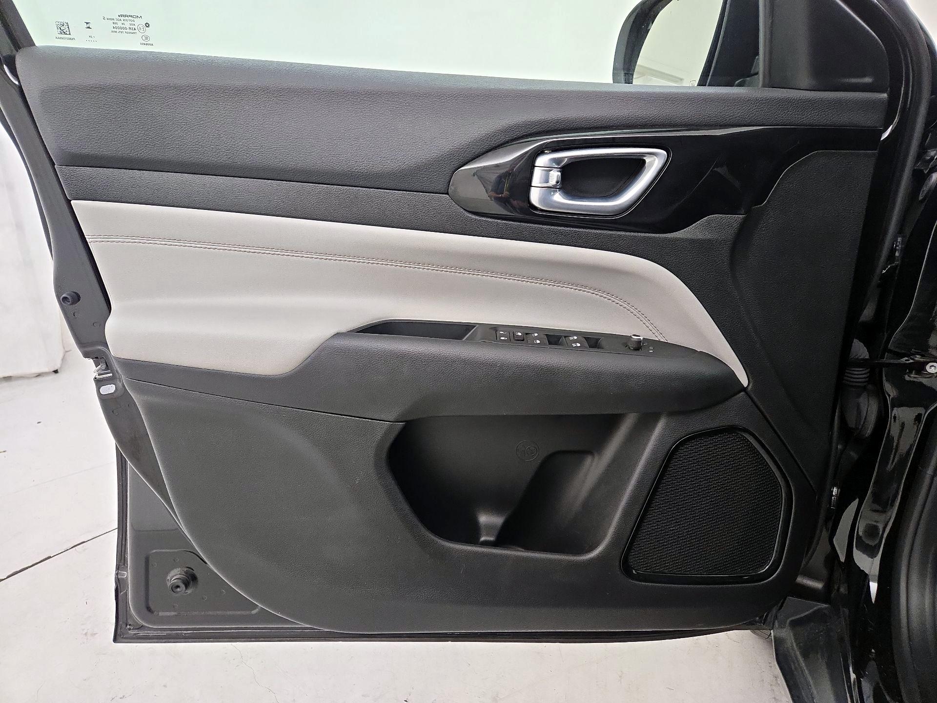 Thumbnail: 2025 Jeep Compass - 12