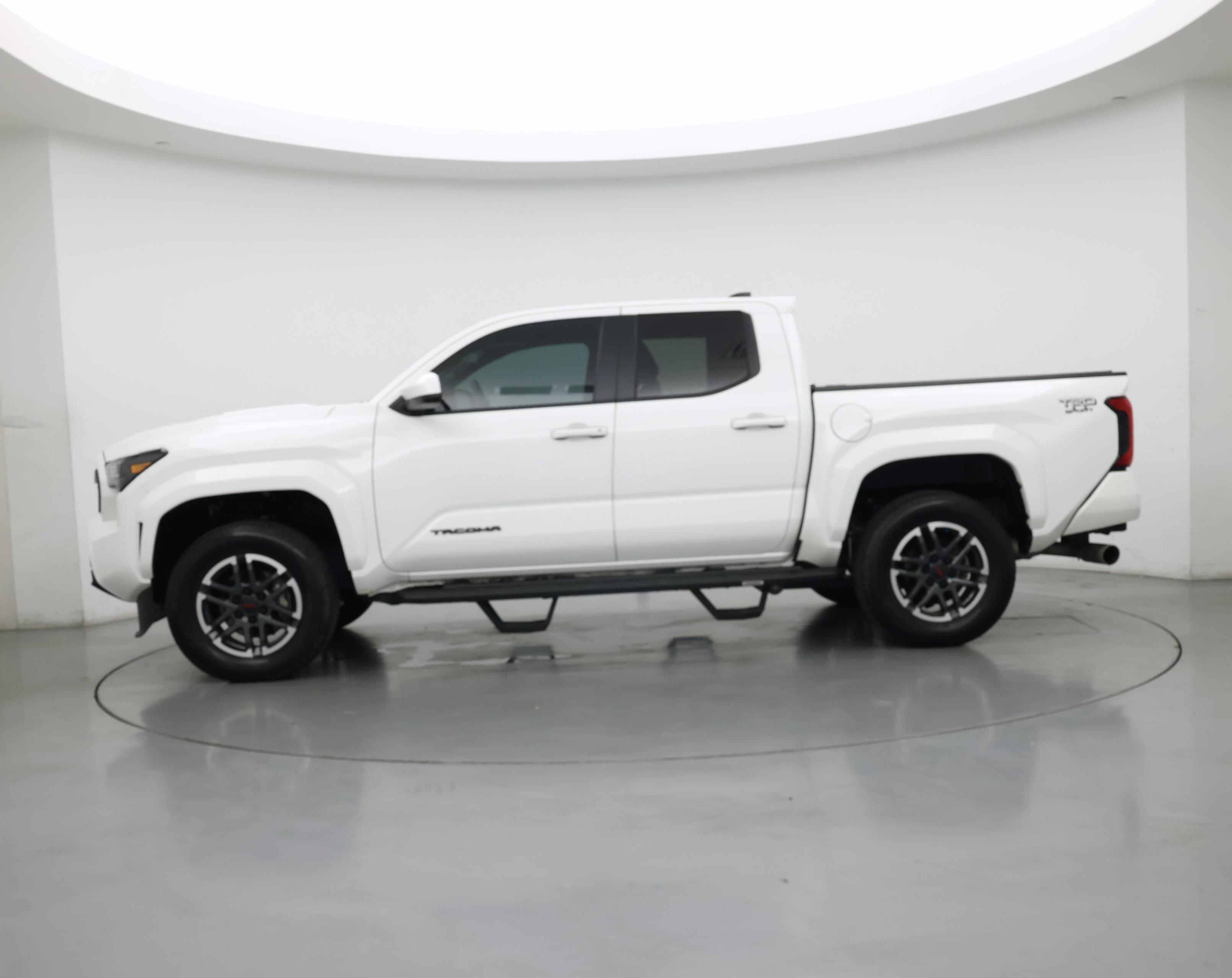 Thumbnail: 2024 Toyota Tacoma - 3