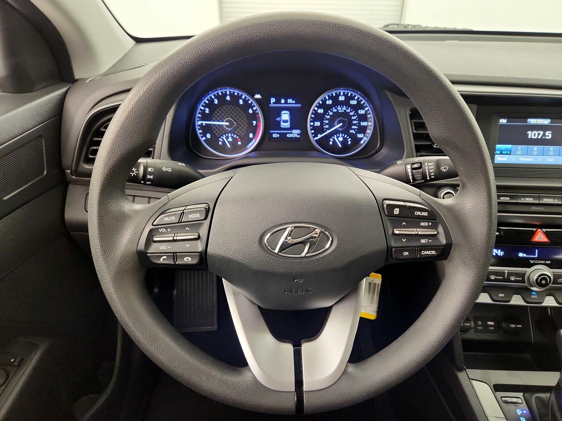 Thumbnail: 2020 Hyundai Elantra - 10