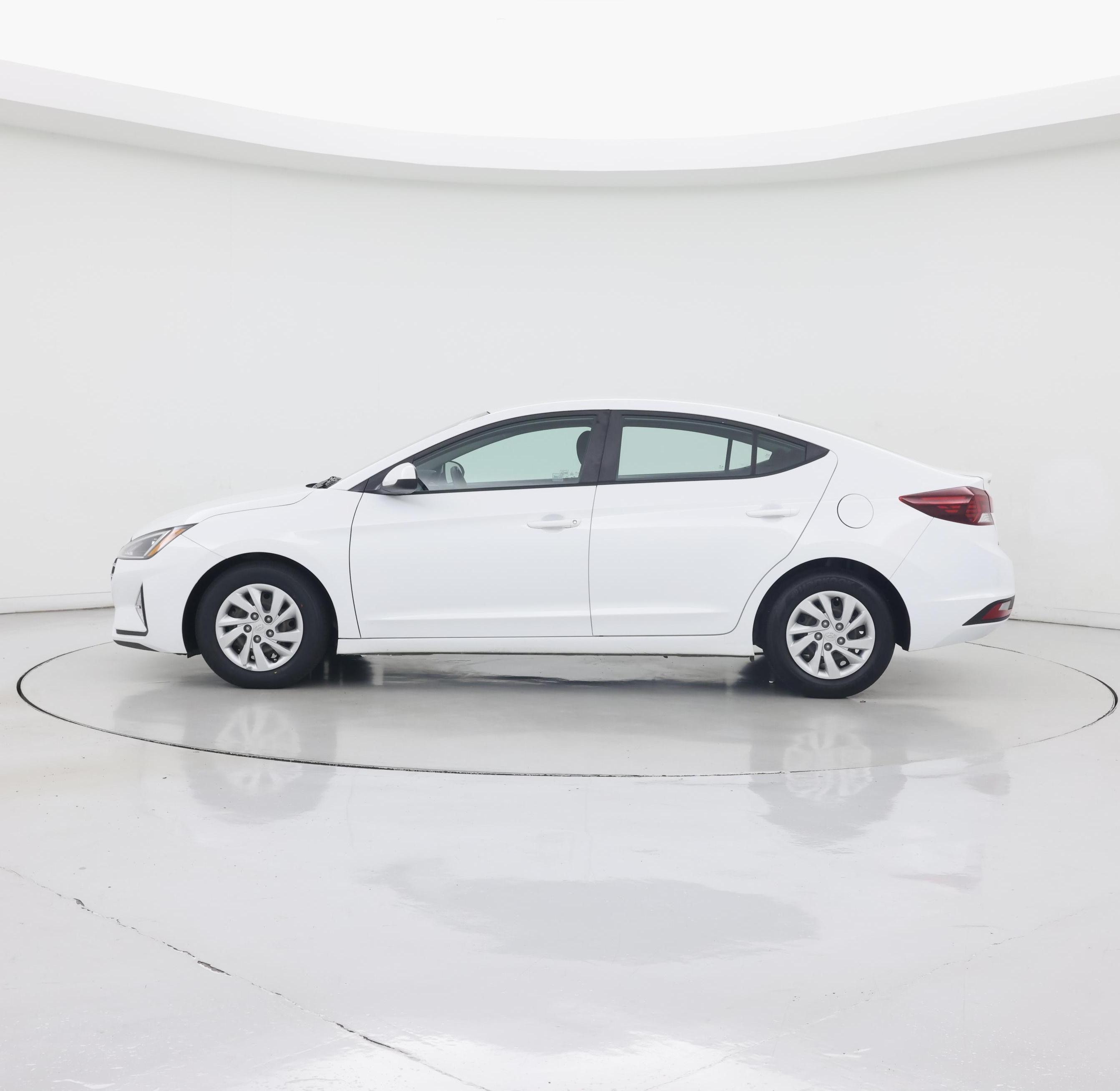Thumbnail: 2020 Hyundai Elantra - 3