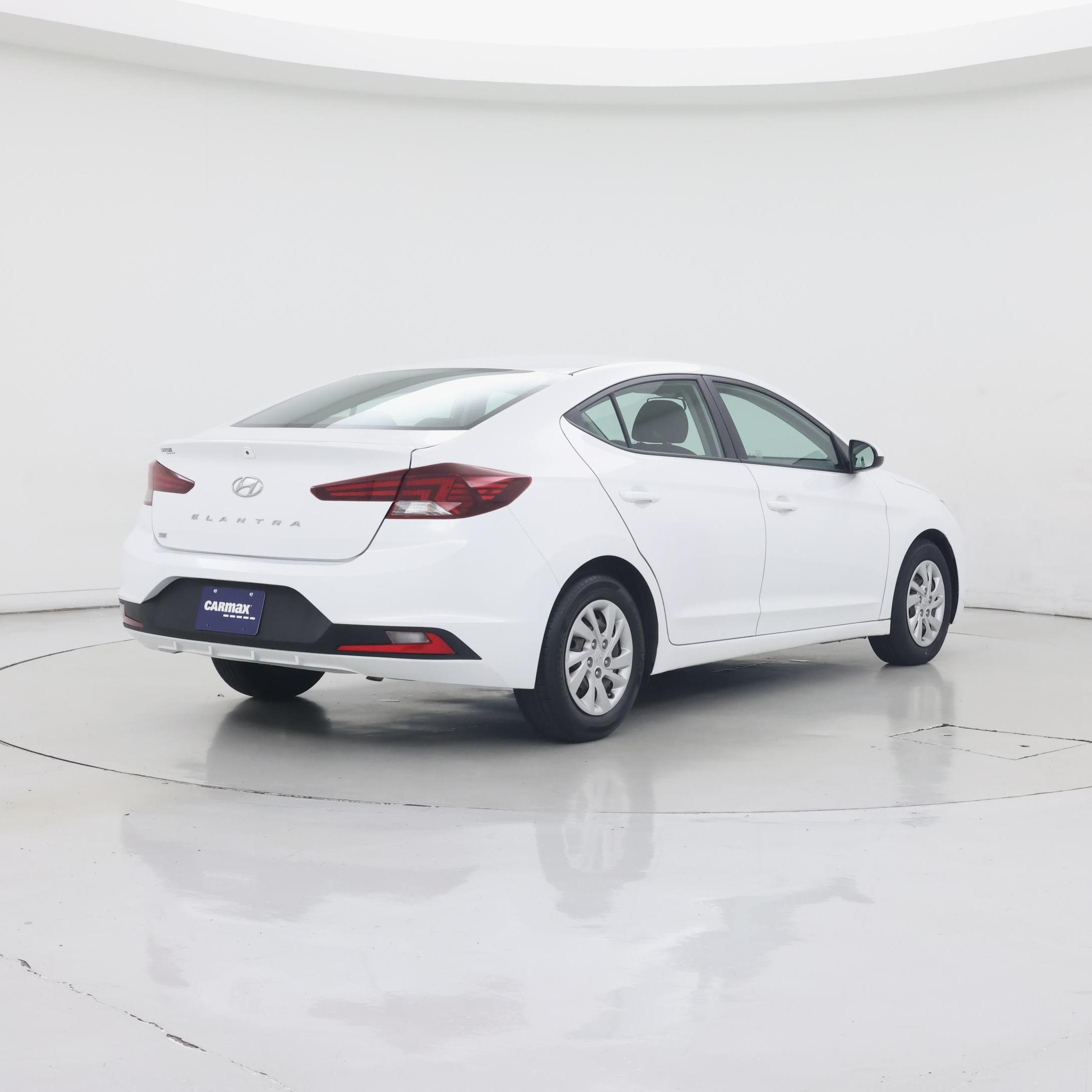 Thumbnail: 2020 Hyundai Elantra - 8