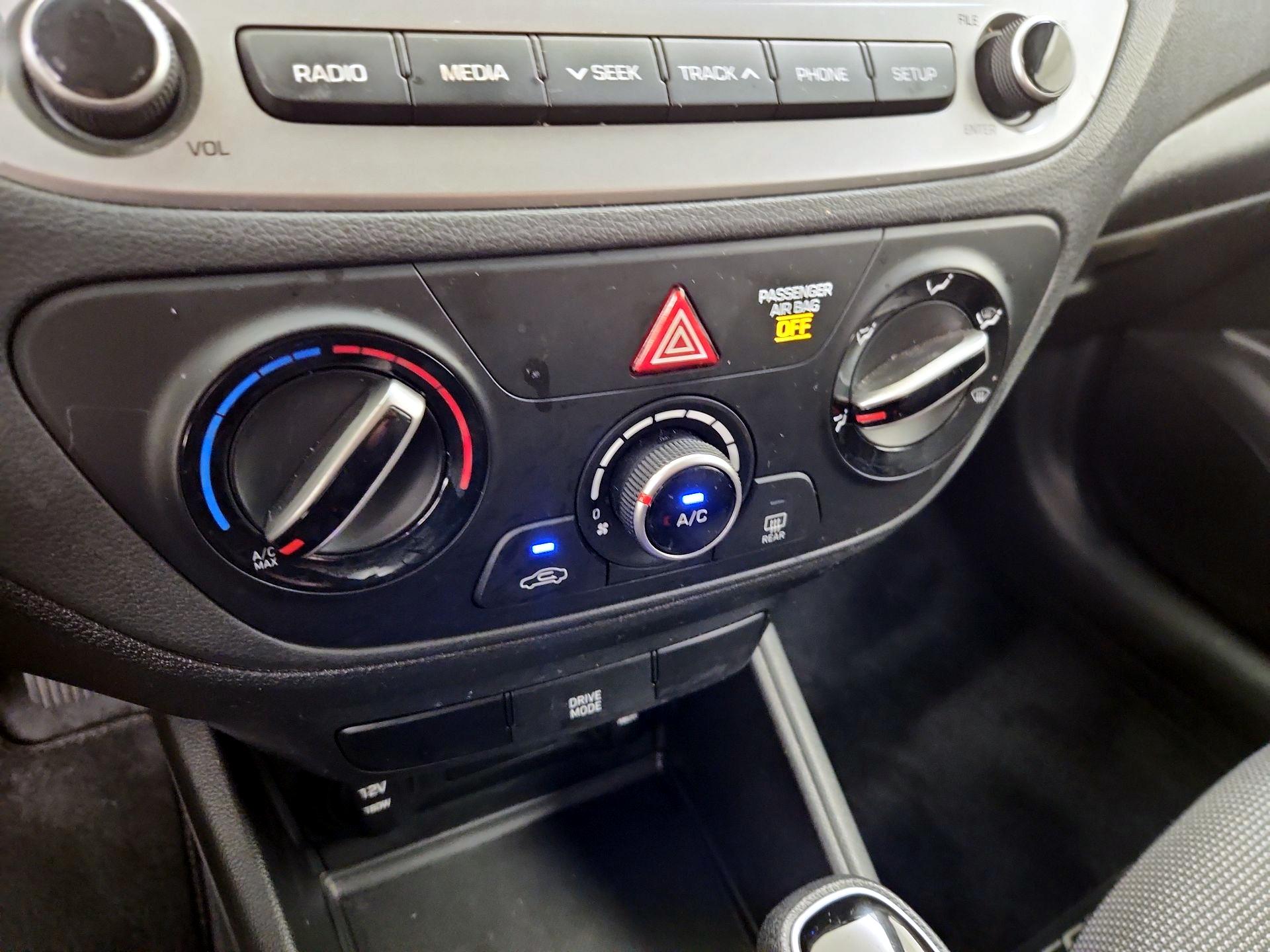 Thumbnail: 2020 Hyundai Accent - 16