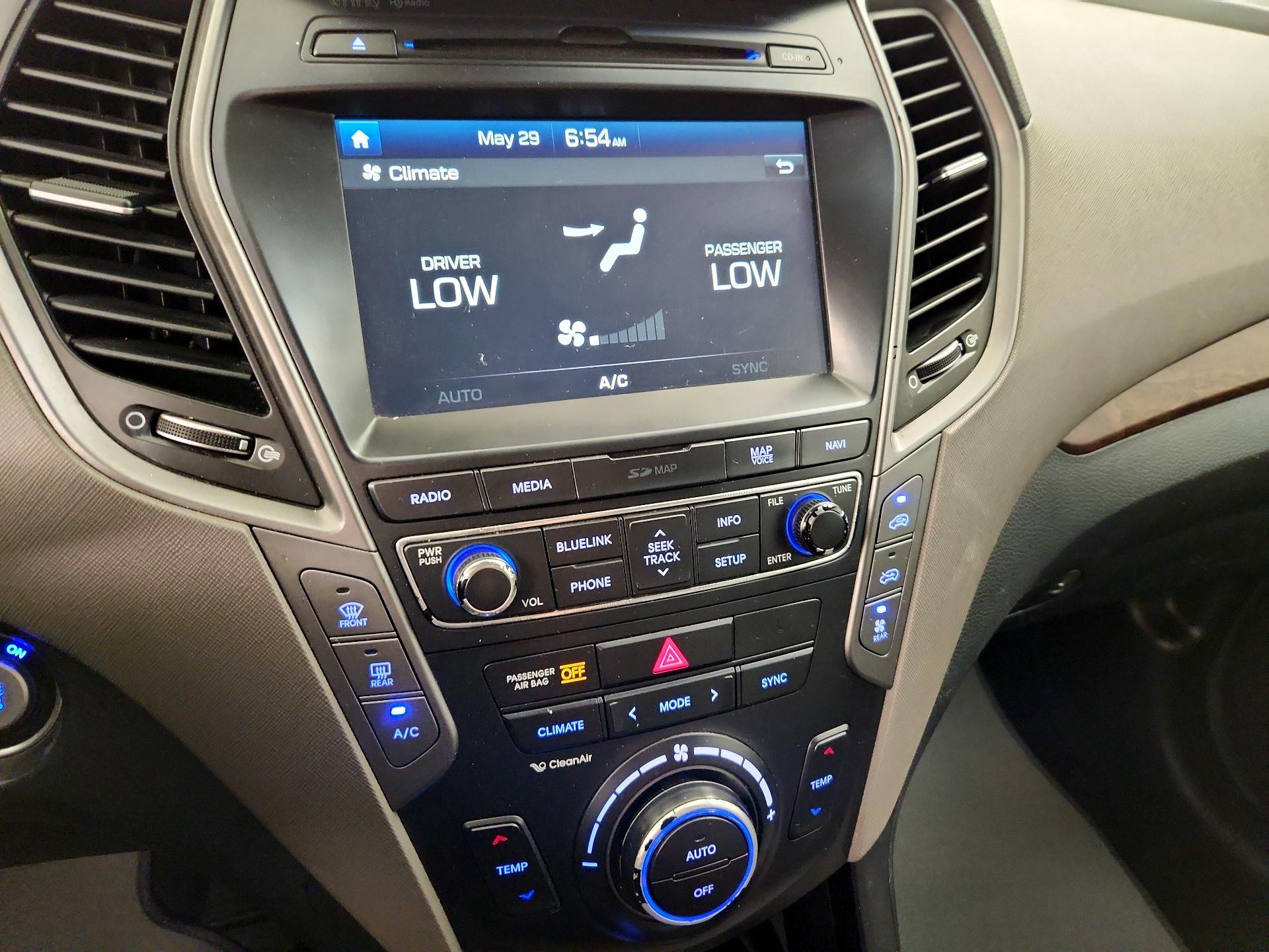 Thumbnail: 2018 Hyundai Santa Fe - 17