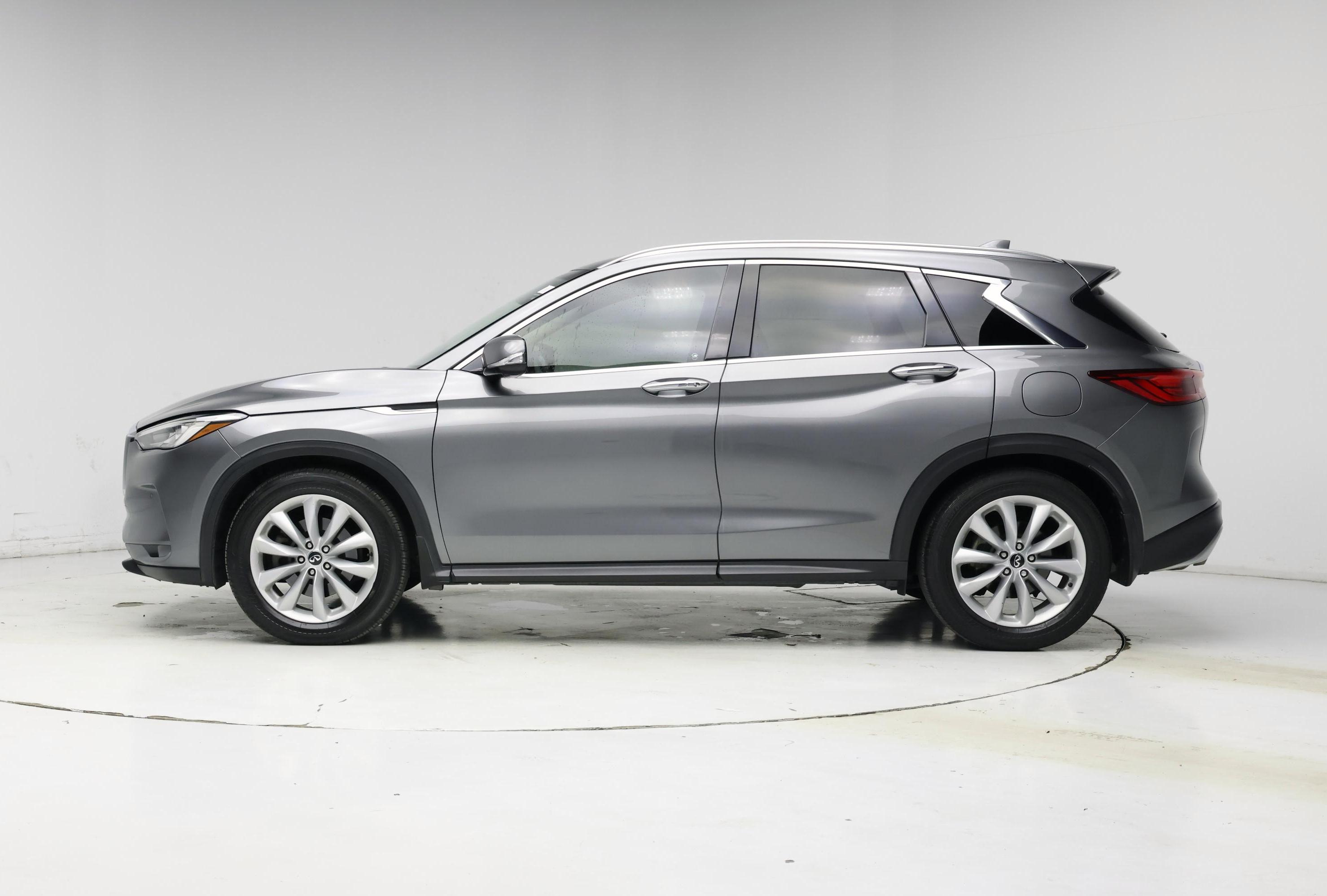 Thumbnail: 2019 INFINITI QX50 - 3