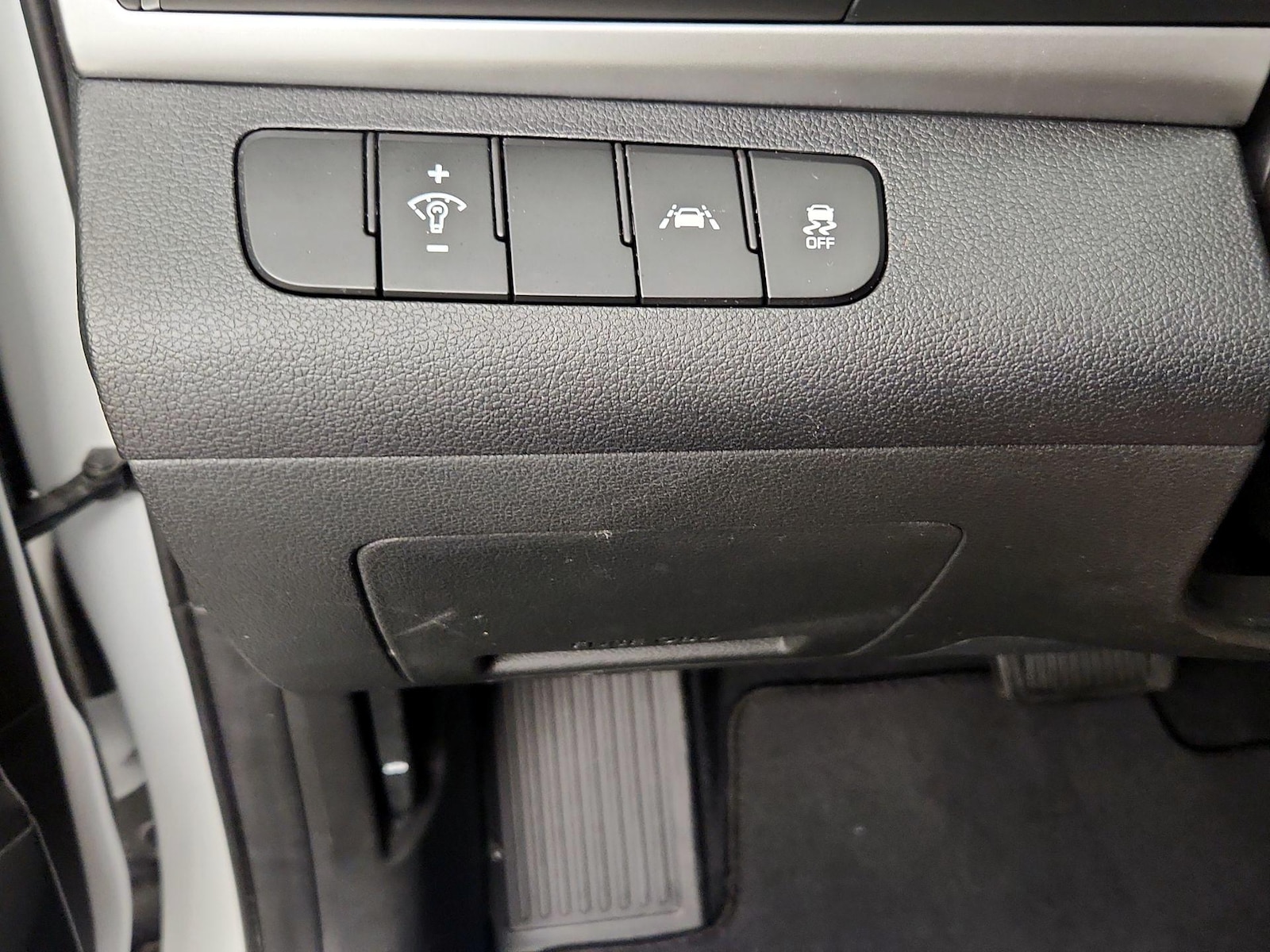 2020 Hyundai Elantra SE - Photo 14