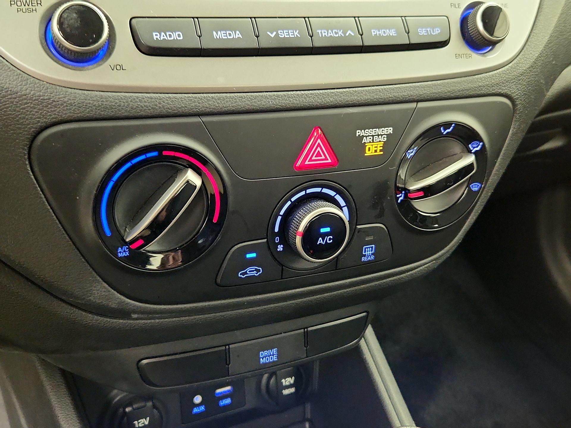 Thumbnail: 2020 Hyundai Accent - 16