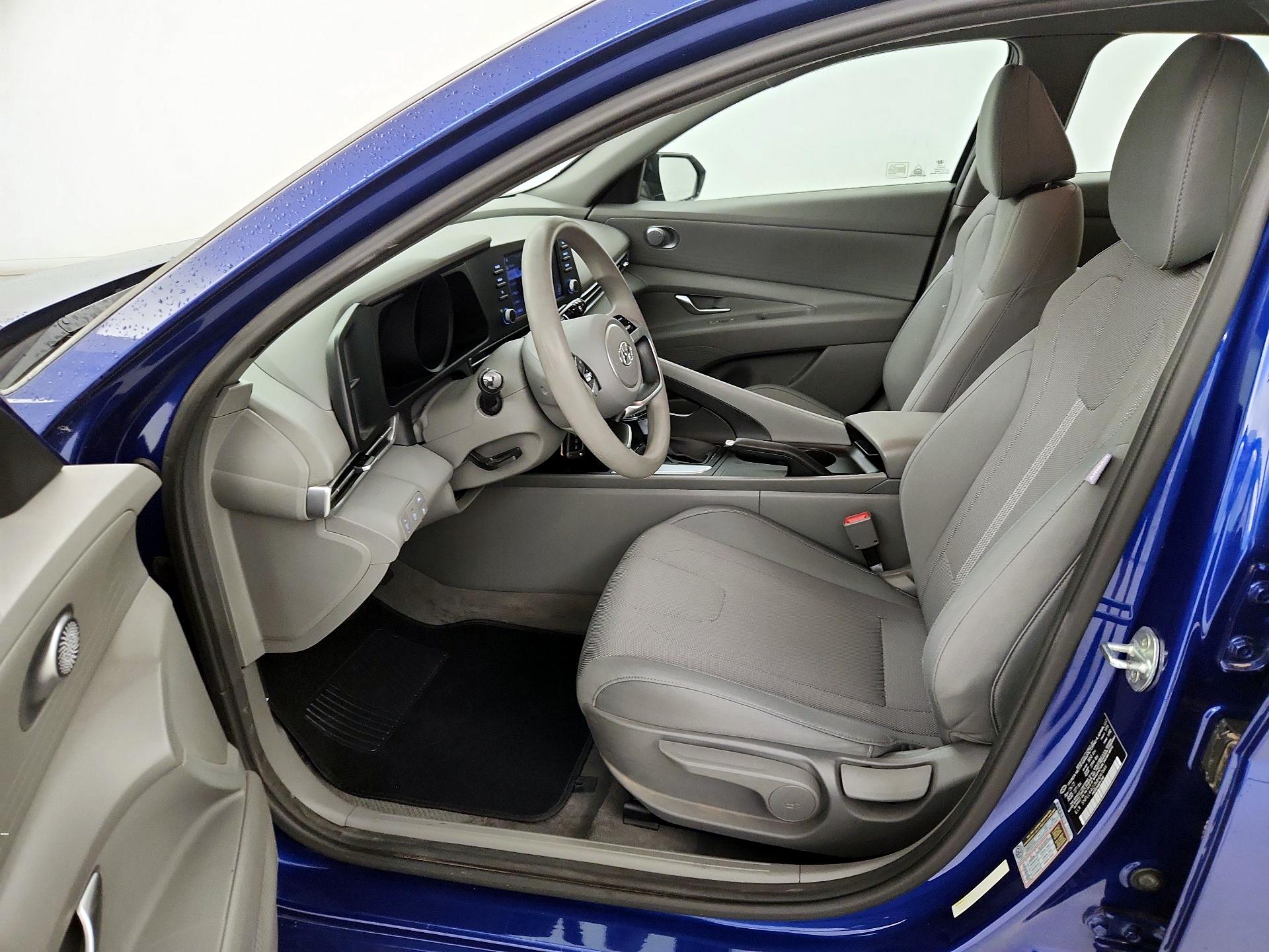 Thumbnail: 2021 Hyundai Elantra - 11