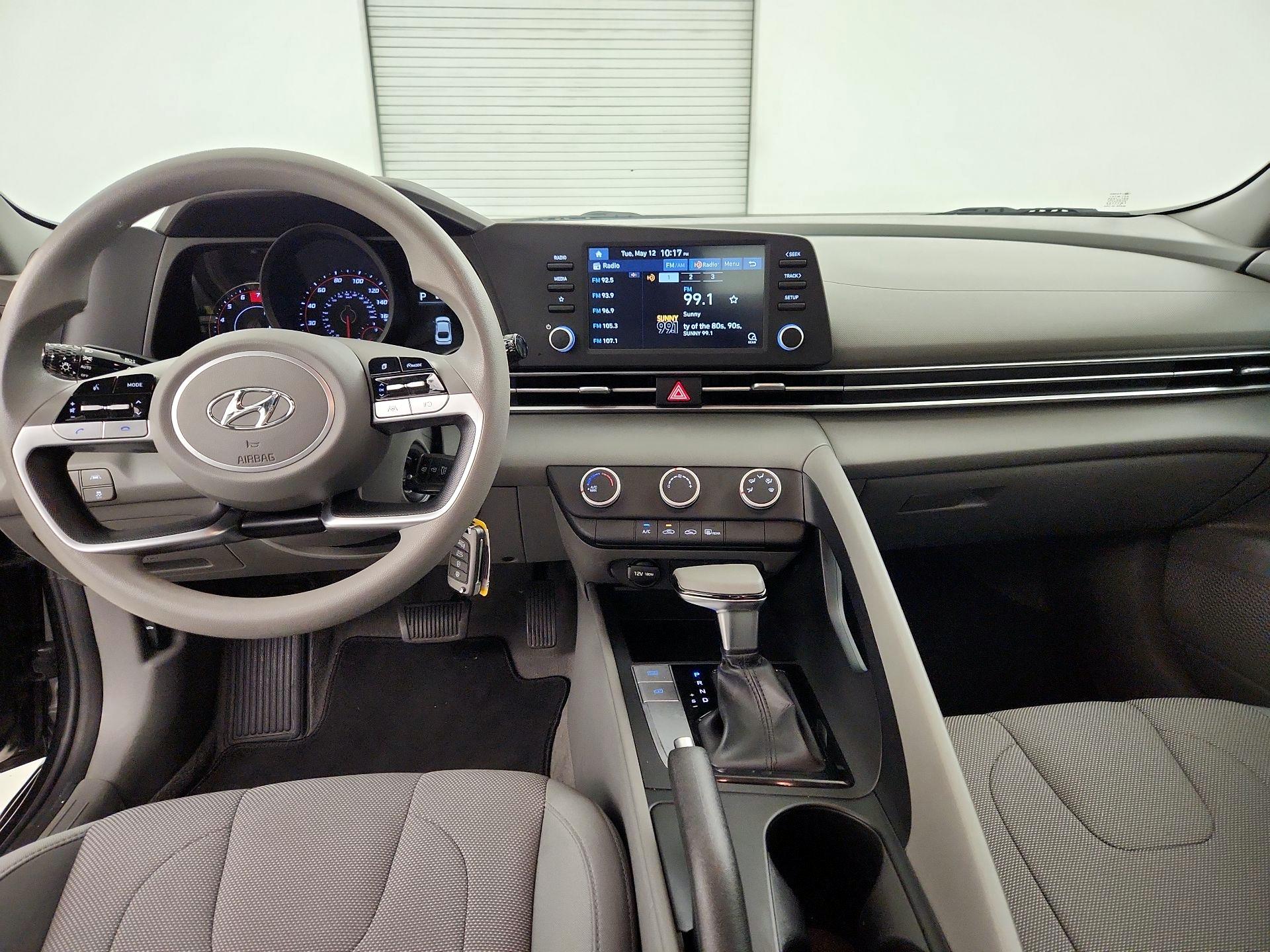 Thumbnail: 2021 Hyundai Elantra - 9