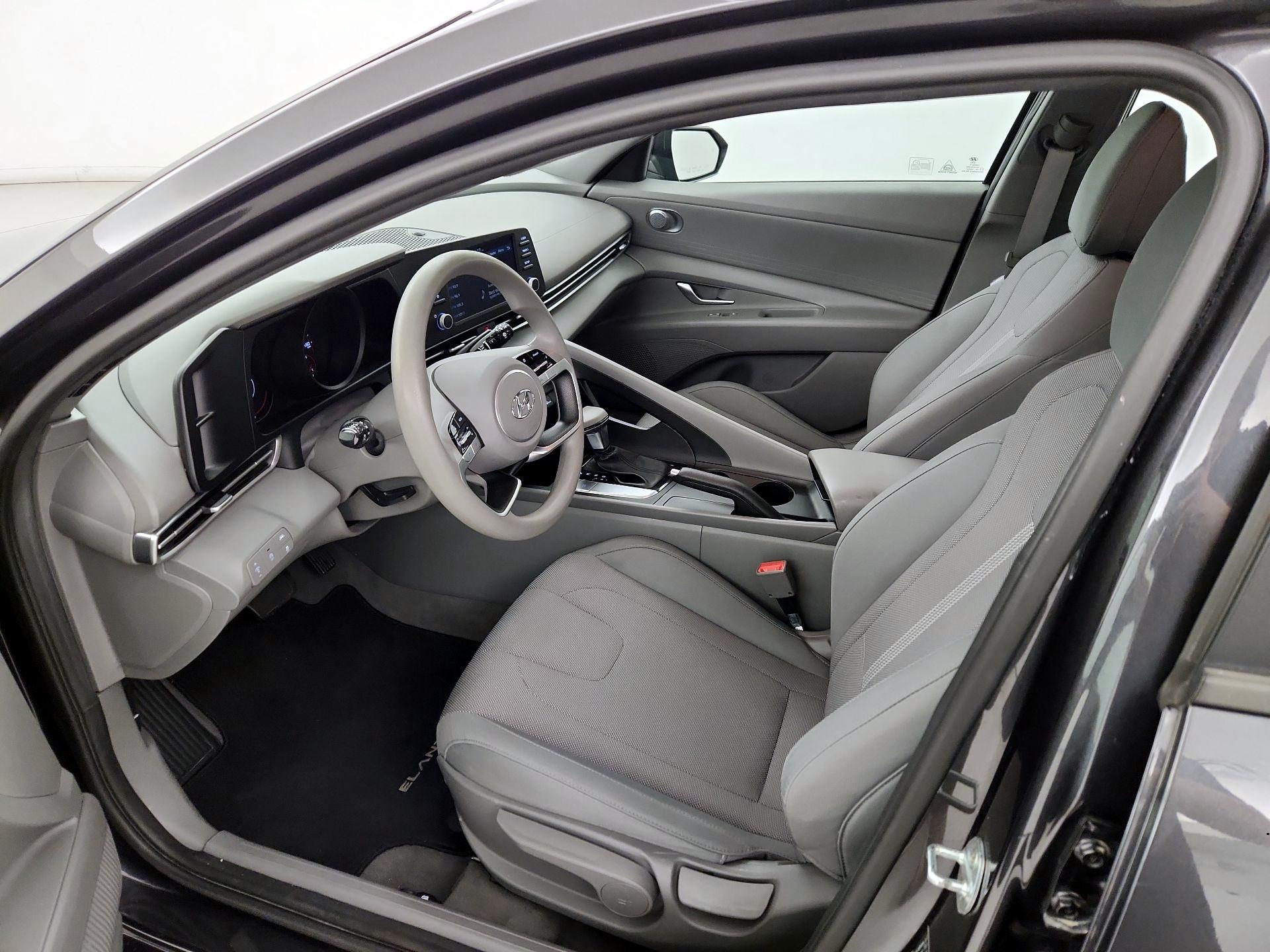 Thumbnail: 2021 Hyundai Elantra - 11