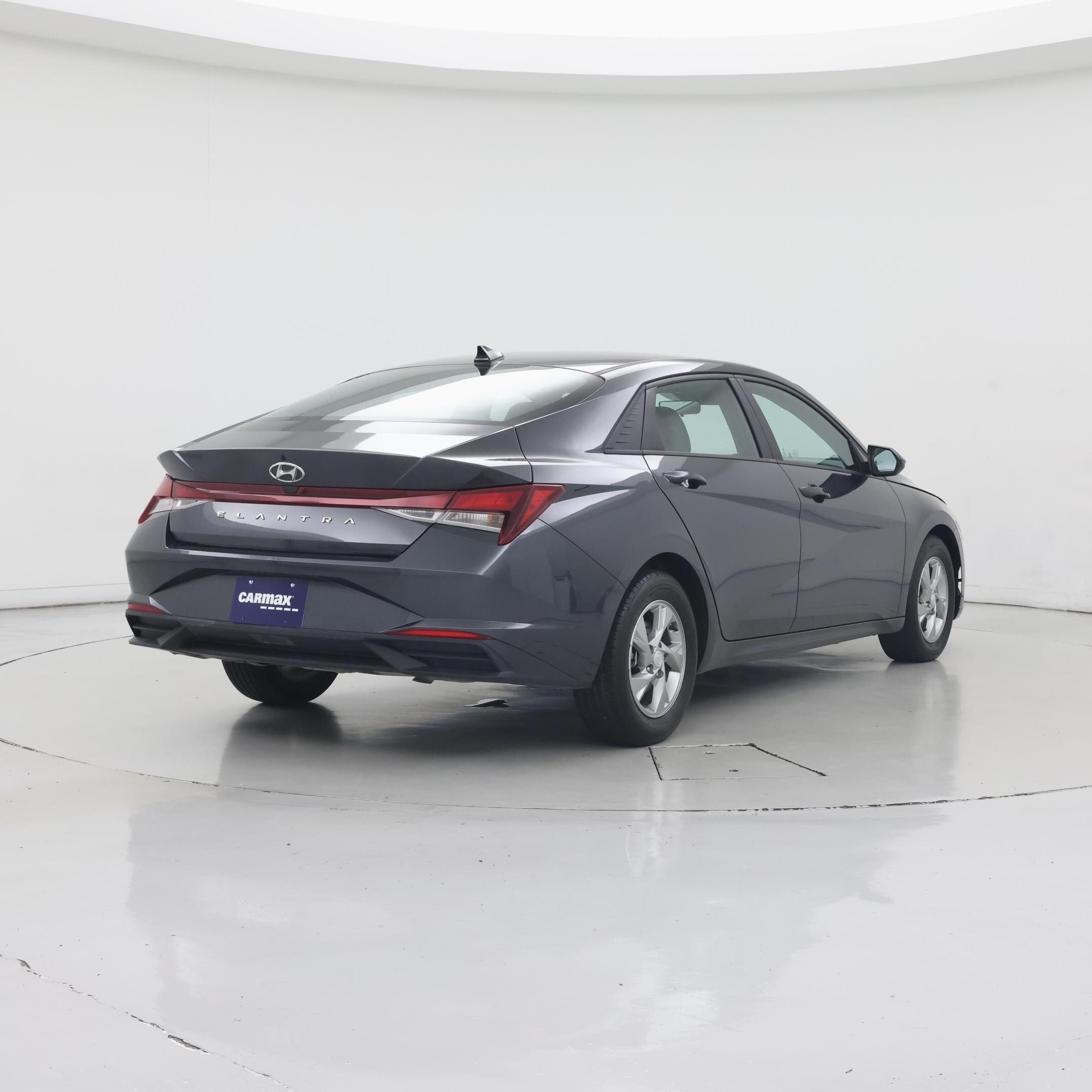 Thumbnail: 2021 Hyundai Elantra - 8