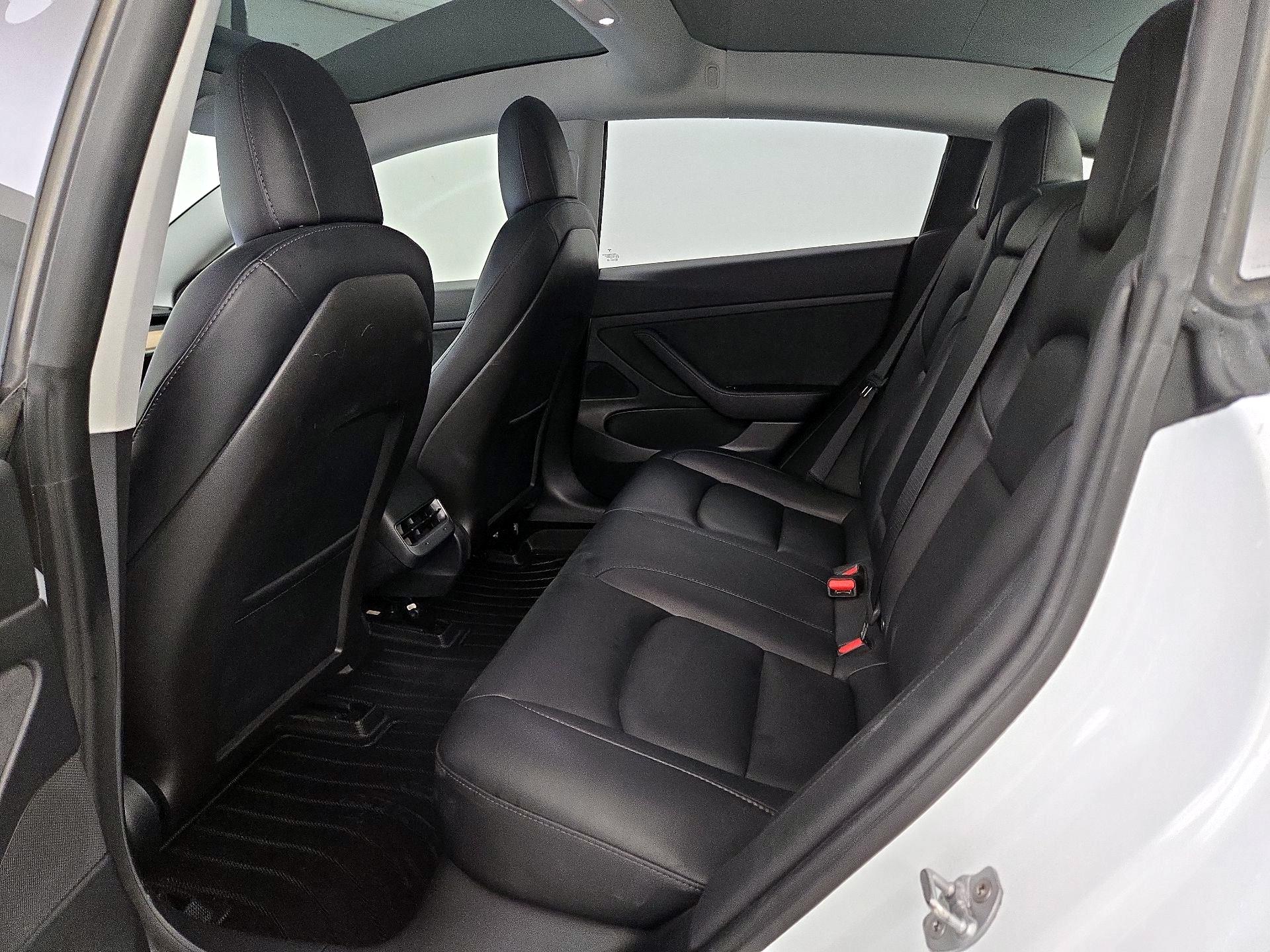 Thumbnail: 2020 Tesla Model 3 - 20