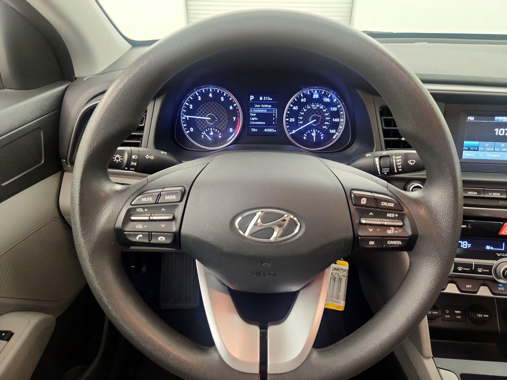 Thumbnail: 2020 Hyundai Elantra - 10