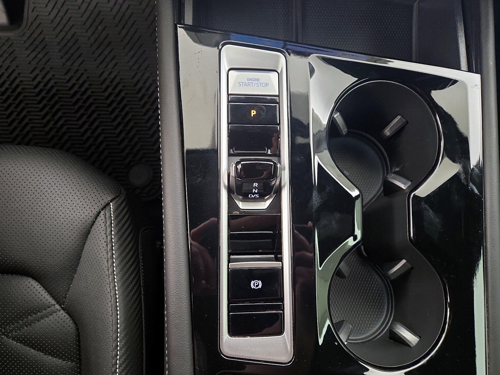 Thumbnail: 2024 Volkswagen Atlas - 17