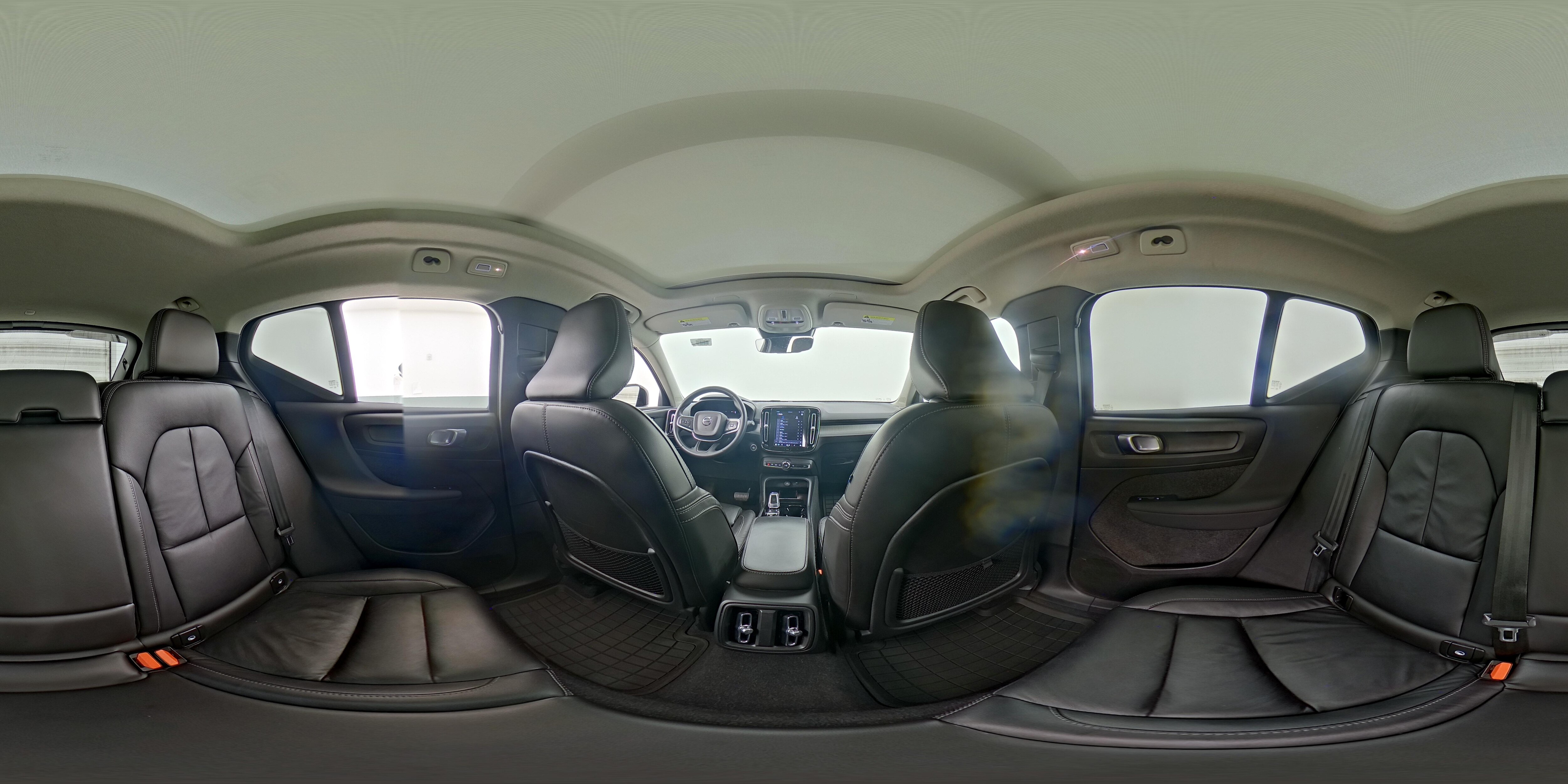 2023 Volvo XC40 Plus - Photo 28